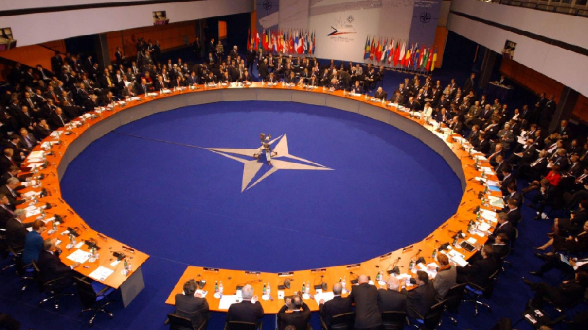 حلف شمال الأطلسي "ناتو"