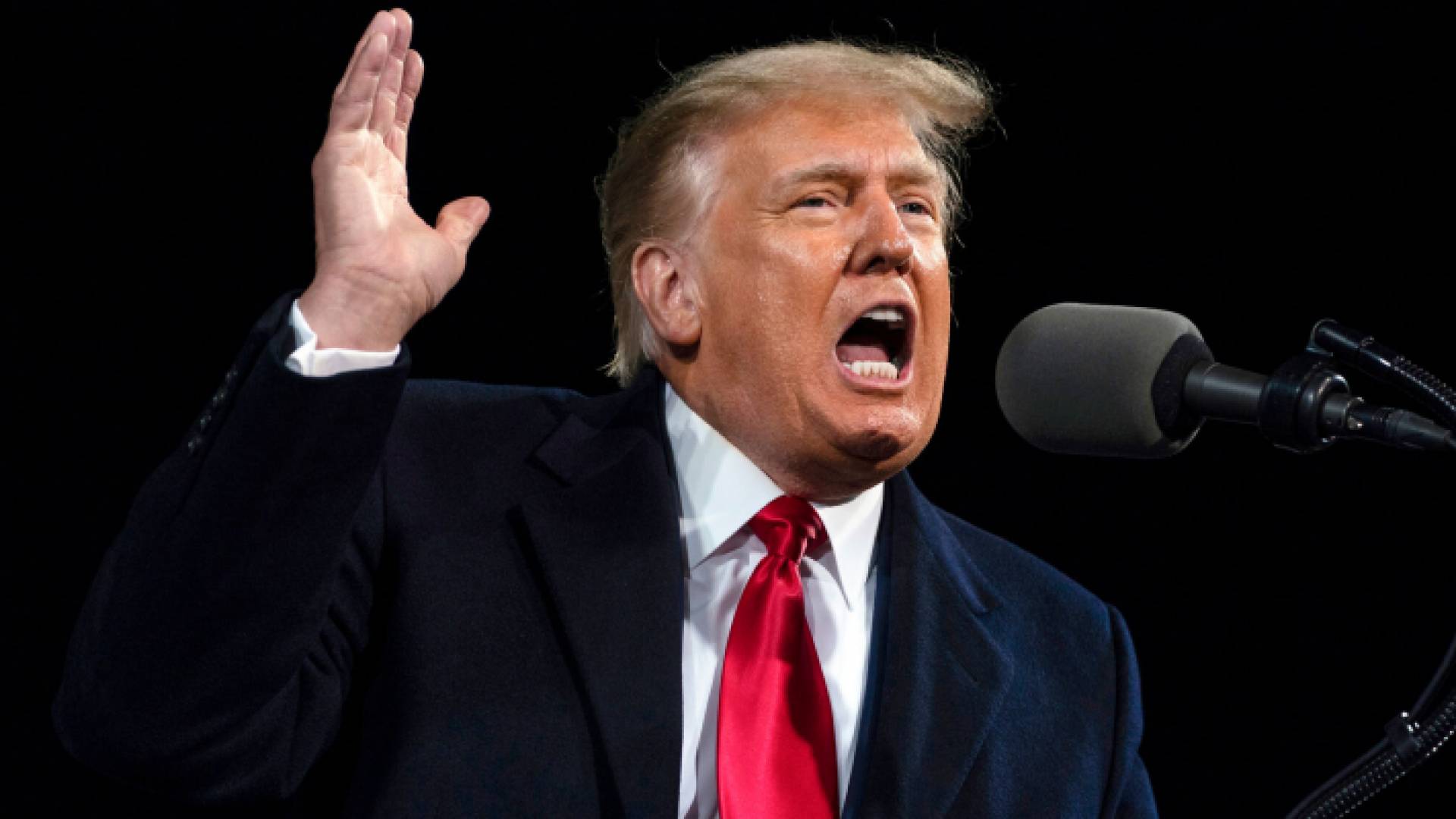 الرئيس الأمريكي السابق دونالد ترمب