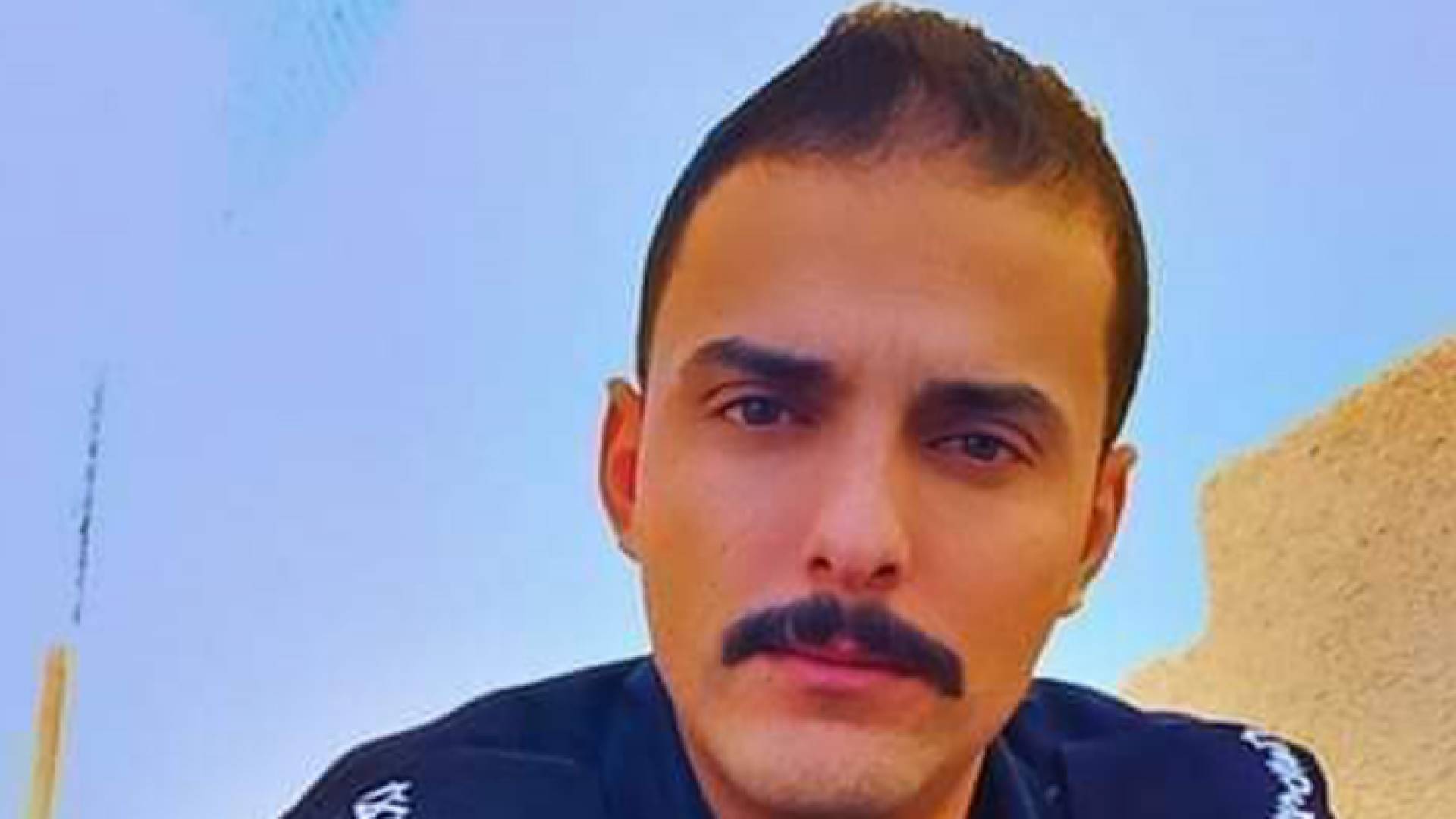 الشاب منذر السبيله