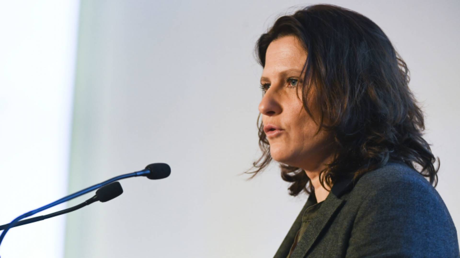 وزيرة الرياضة الفرنسية روكسانا ماراسينيانو