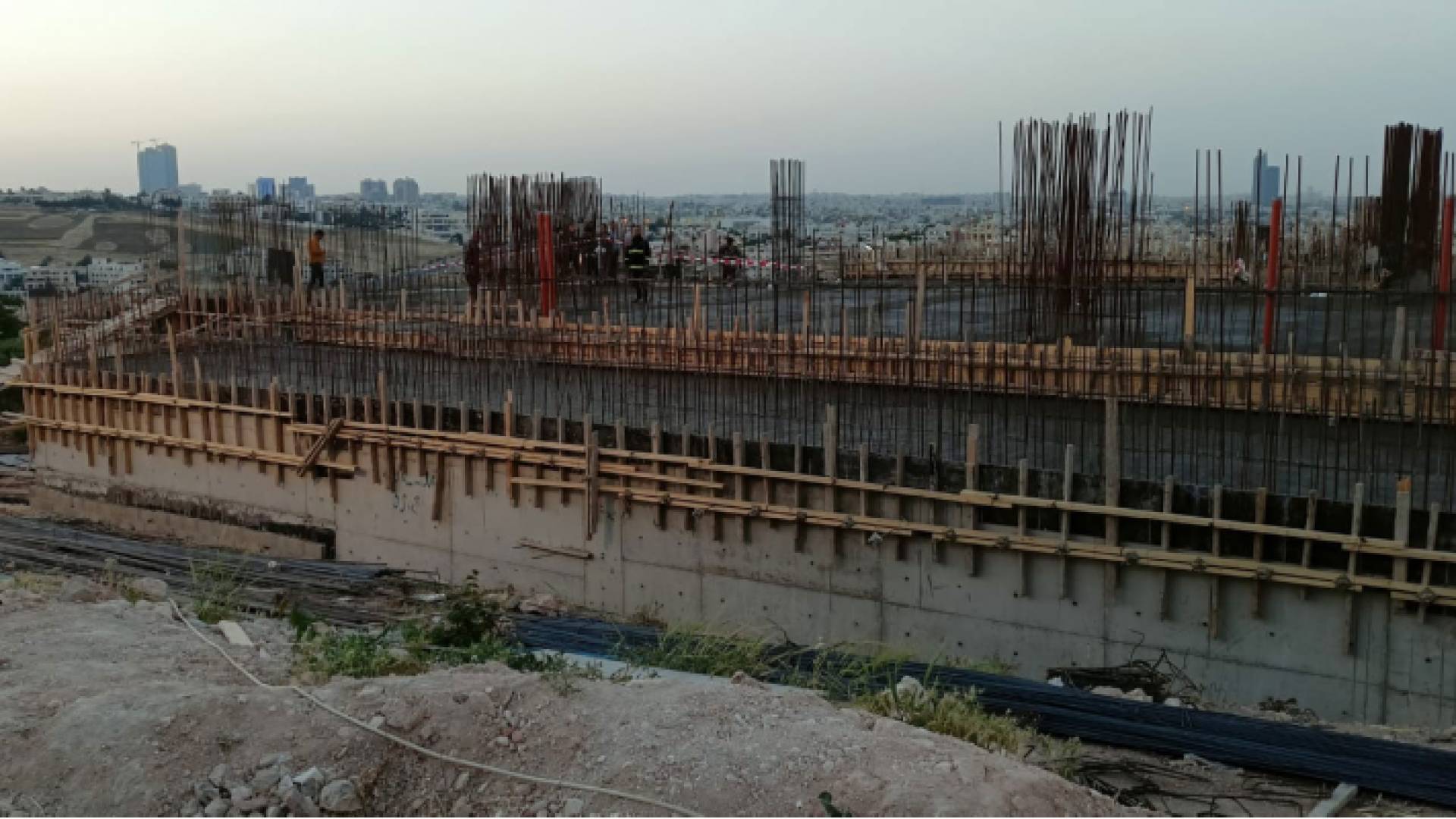 صورة من موقع الانهيار