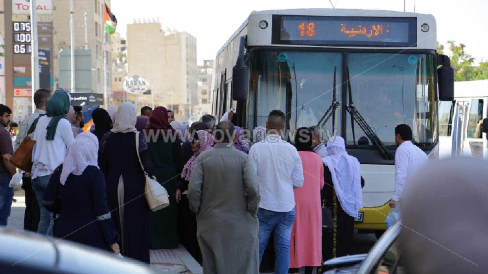 أزمة مواصلات