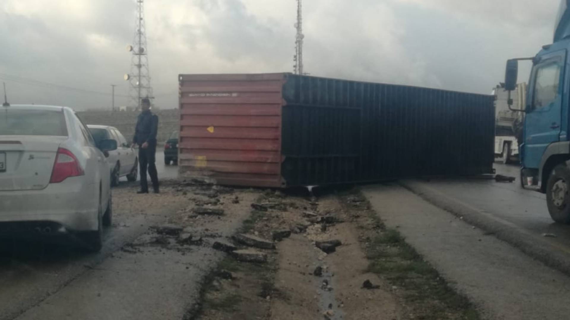 انقلاب شاحنة