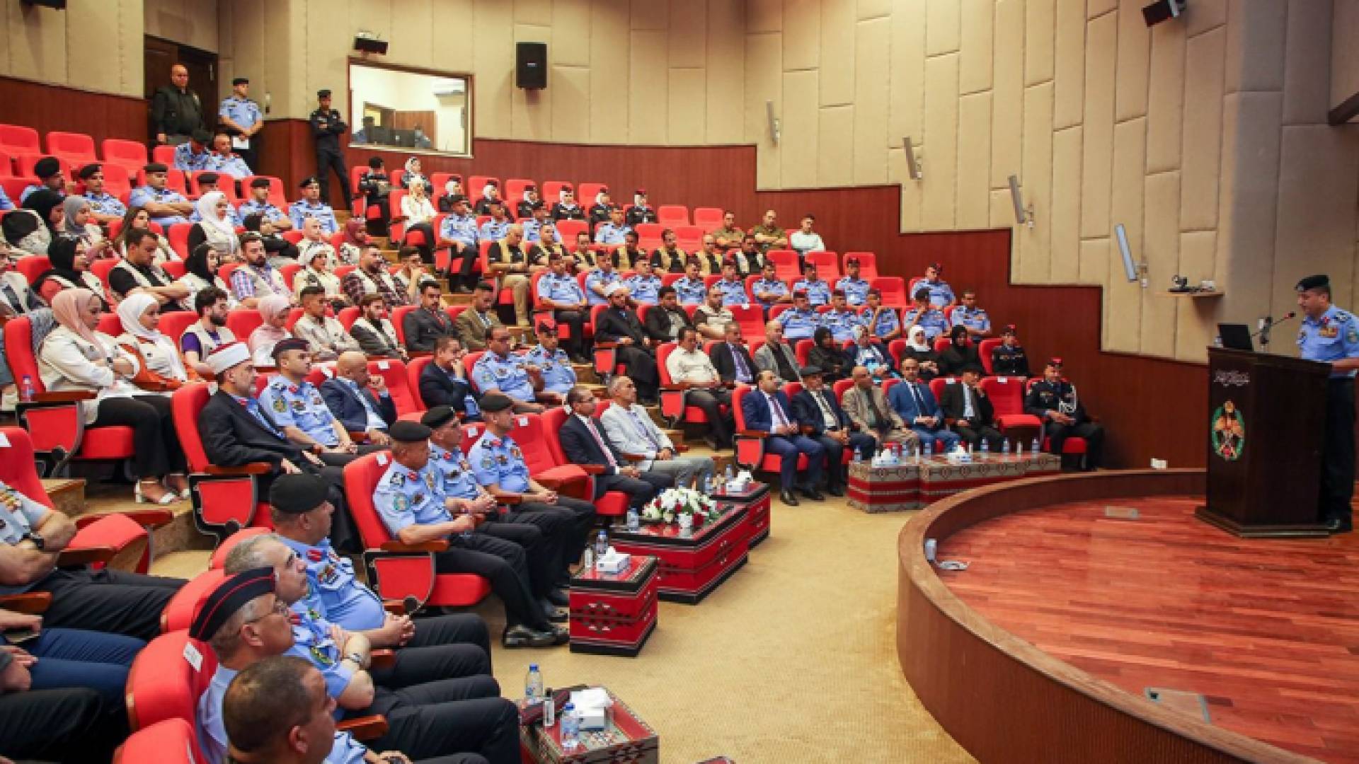 خلال حضور حفل إطلاق مشروع "بنيان"