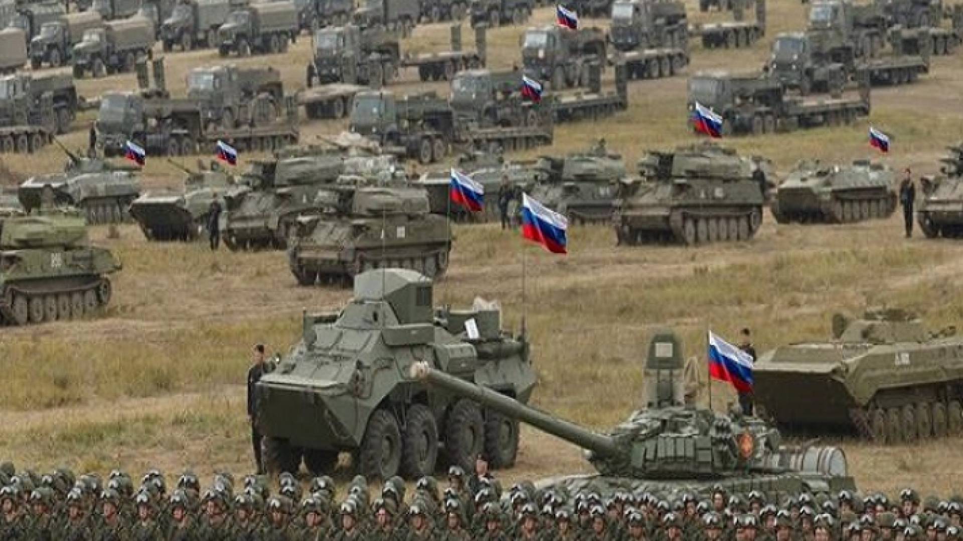 آليات عسكرية روسية
