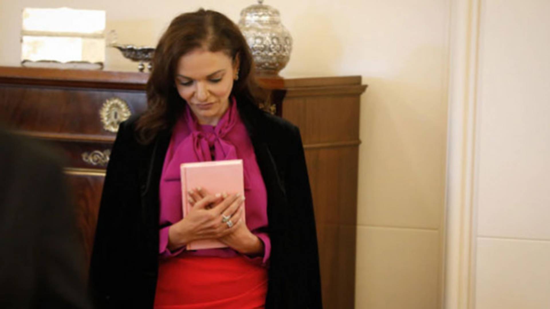 وزيرة الشباب وتعليم الطفولة المبكرة في الحكومة الأسترالية المصرية عزة محمود السروجي تؤدي اليمين الدستورية