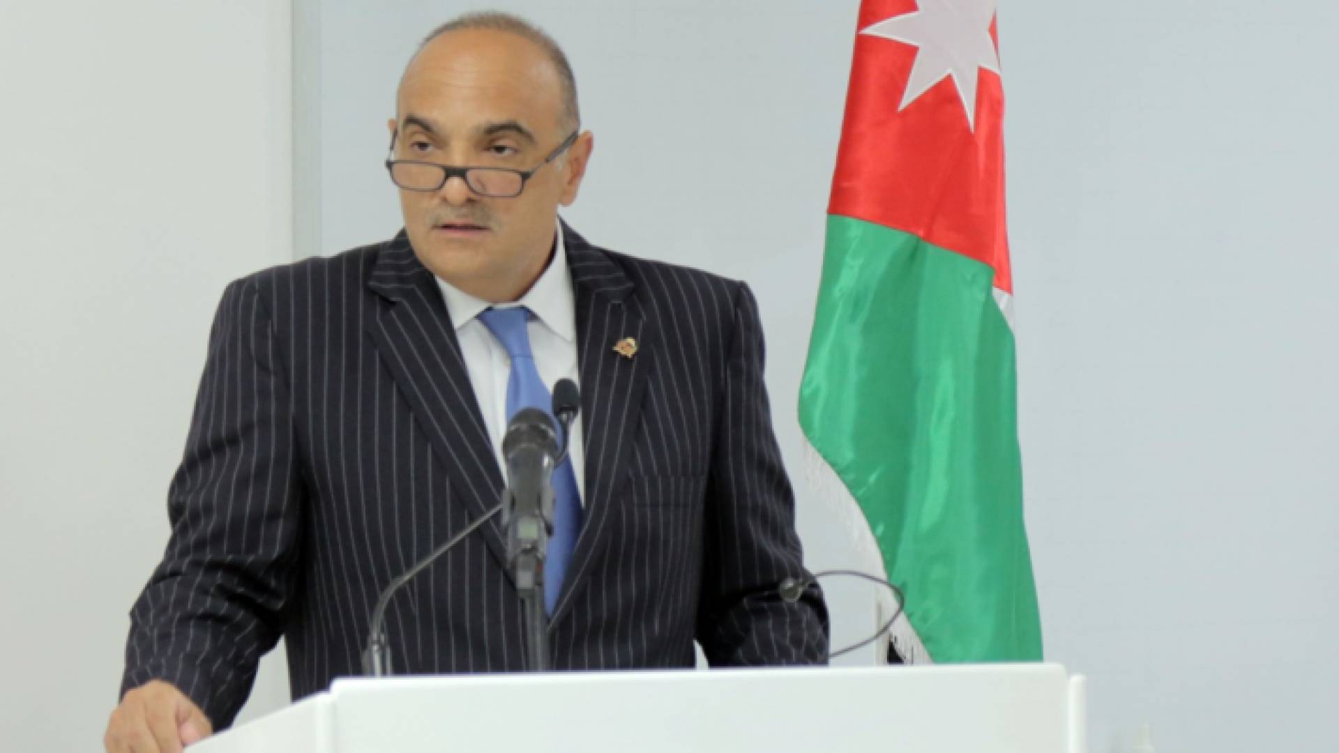 رئيس الوزراء - الدكتور بشر الخصاونة