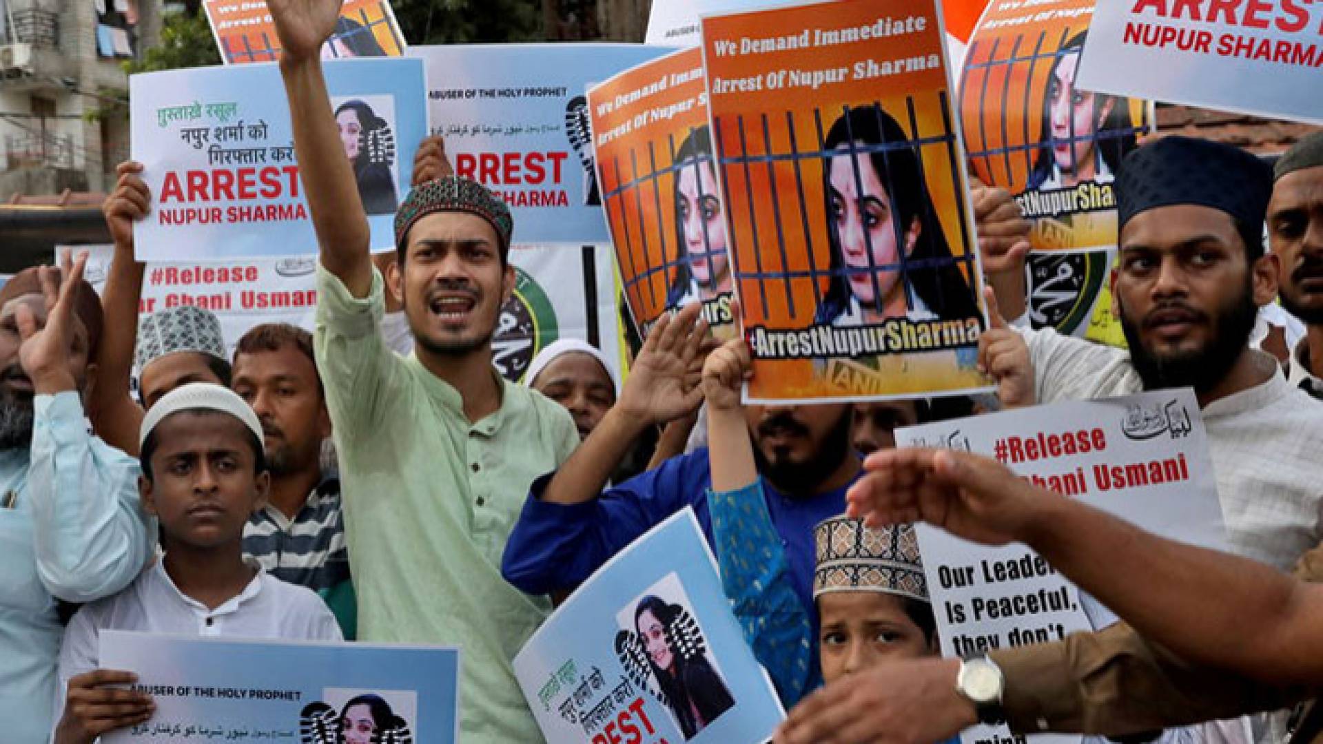 مسلمون هنود يحتجون على تصريحات أساءت للإسلام والنبي محمد