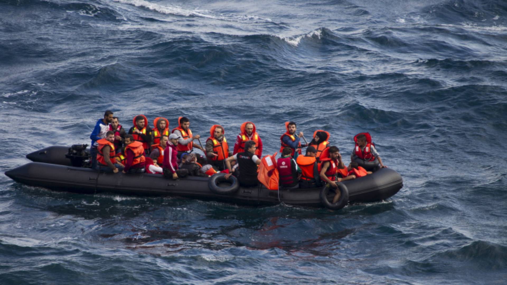 قارب مهاجرين