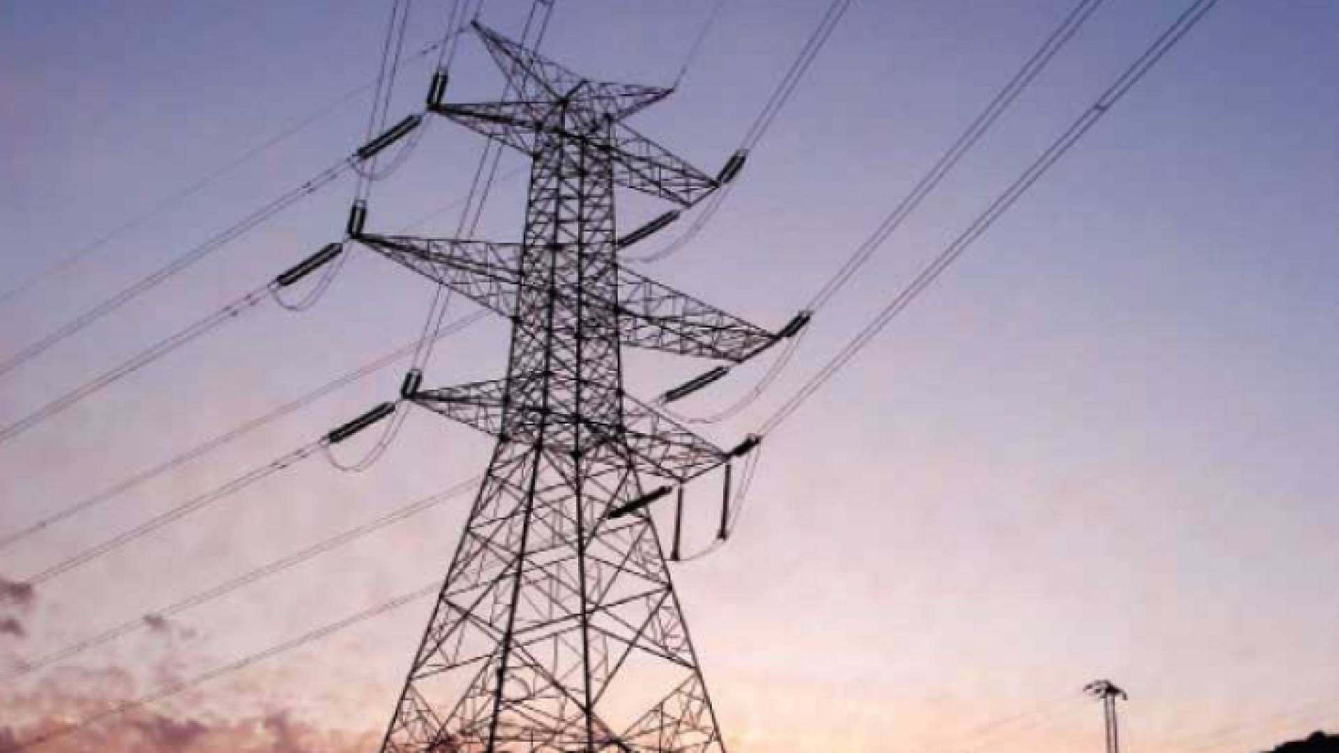 عمود كهربائي