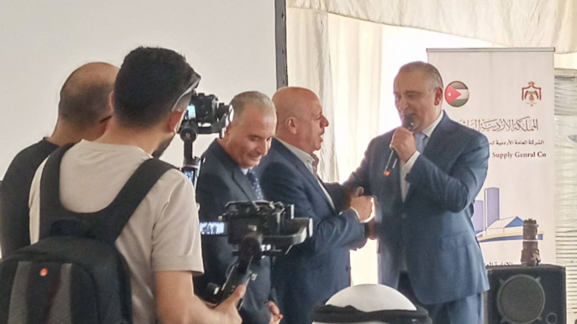 وزير التخطيط والتعاون الدولي ناصر الشريدة في افتتاح التوسعة الثانية لصوامع الحبوب