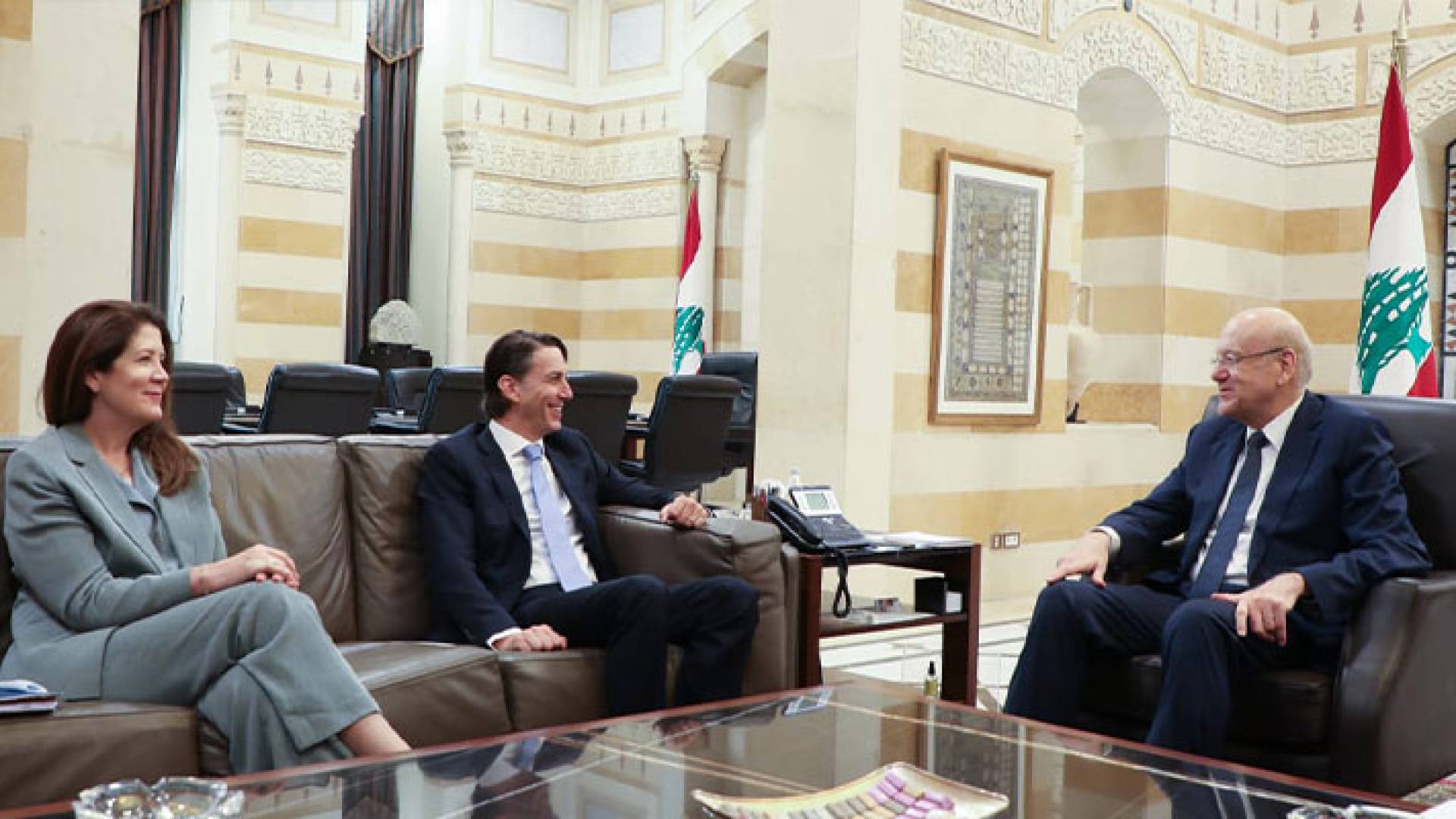 الوسيط الأمريكي بين لبنان والاحتلال الإسرائيلي أموس هوكشتاين في لقاء مع رئيس الحكومة نجيب ميقاتي