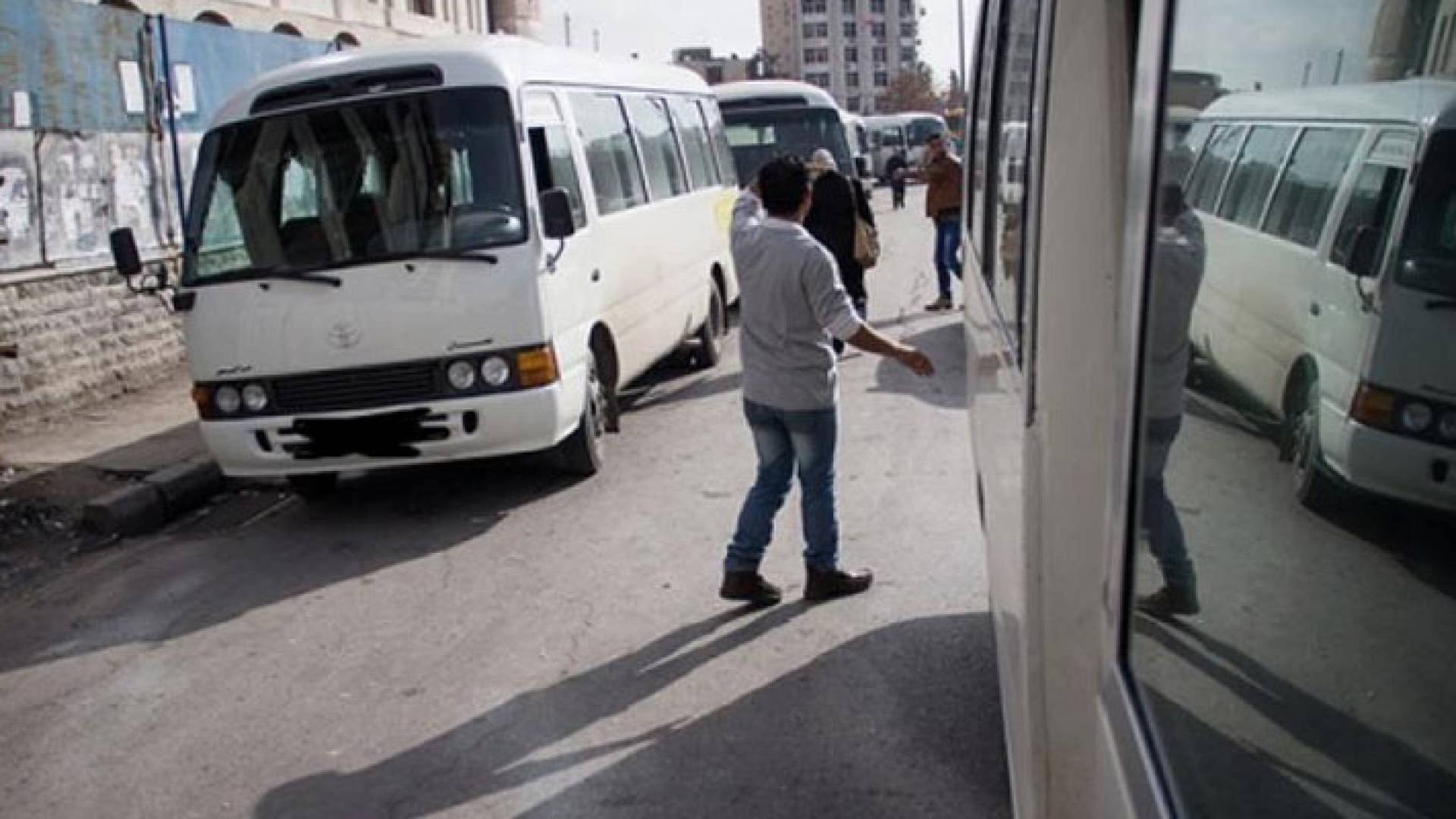 حافلات نقل عام