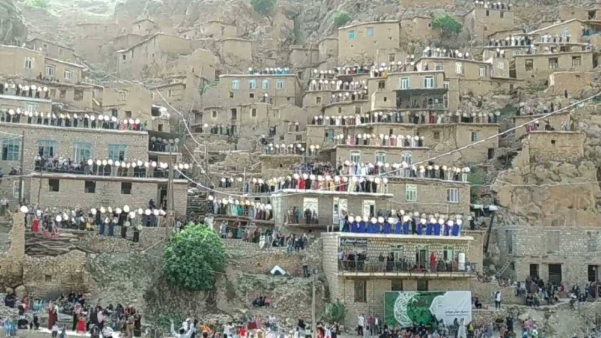 صورة من مقطع الفيديو الإنشادي في مدح النبي