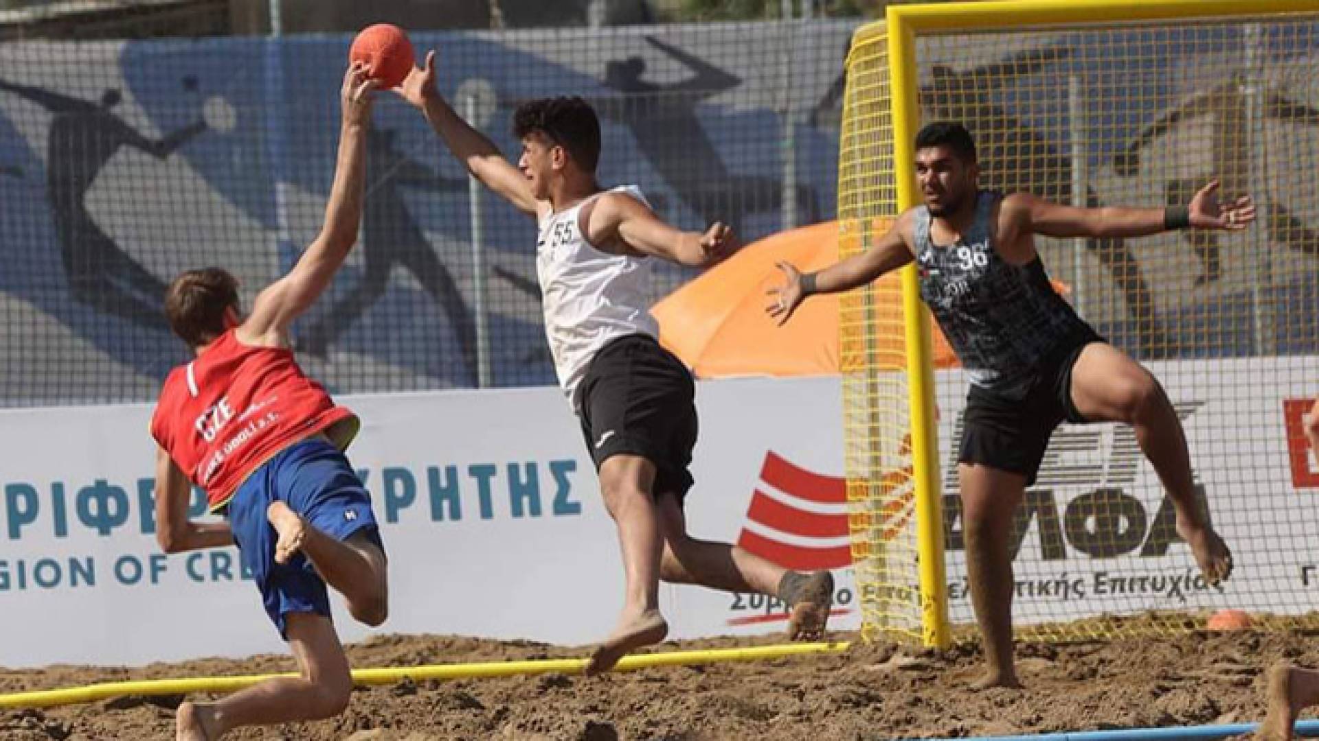 المنتخب تعرض لثلاث خسائر متتالية في الدور الثاني