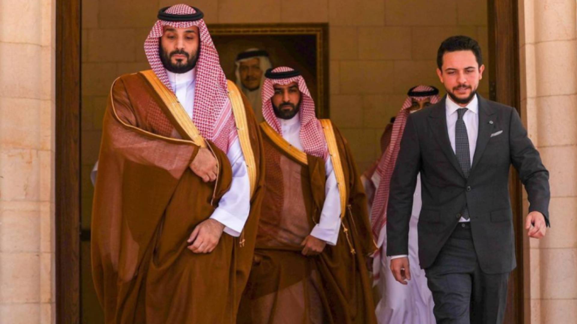 سمو ولي العهد الأمير الحسين بن عبدالله الثاني وولي العهد السعودي الامير محمد بن سلمان