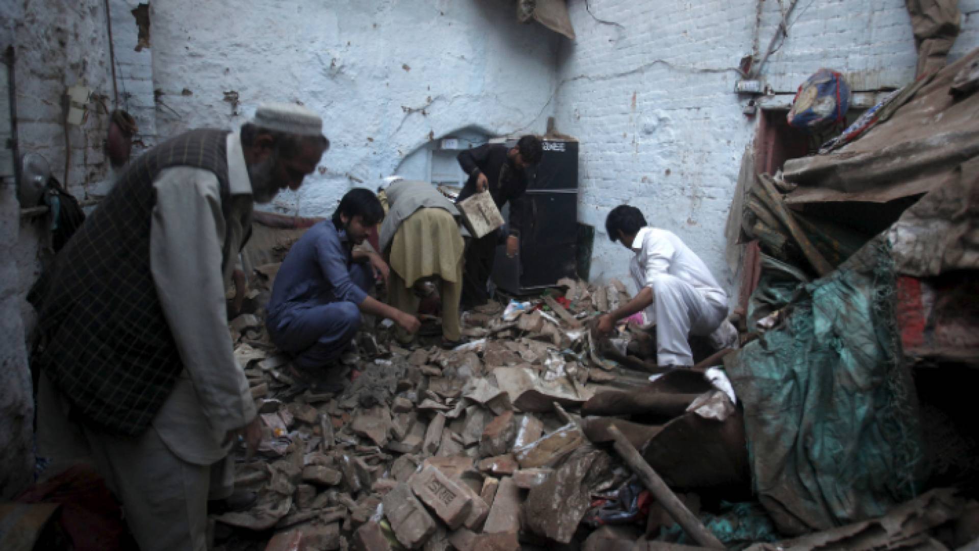 زلزال أفغانستان