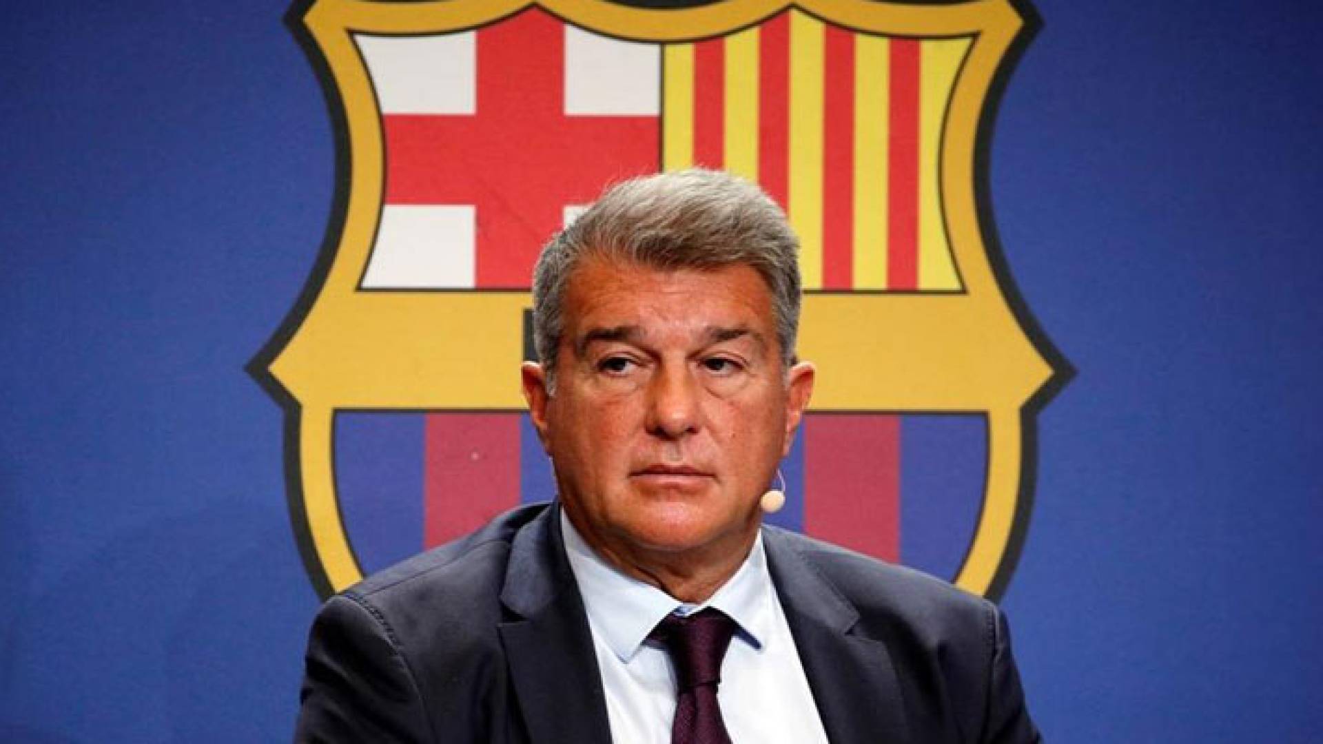 رئيس نادي برشلونة جوان لابورتا