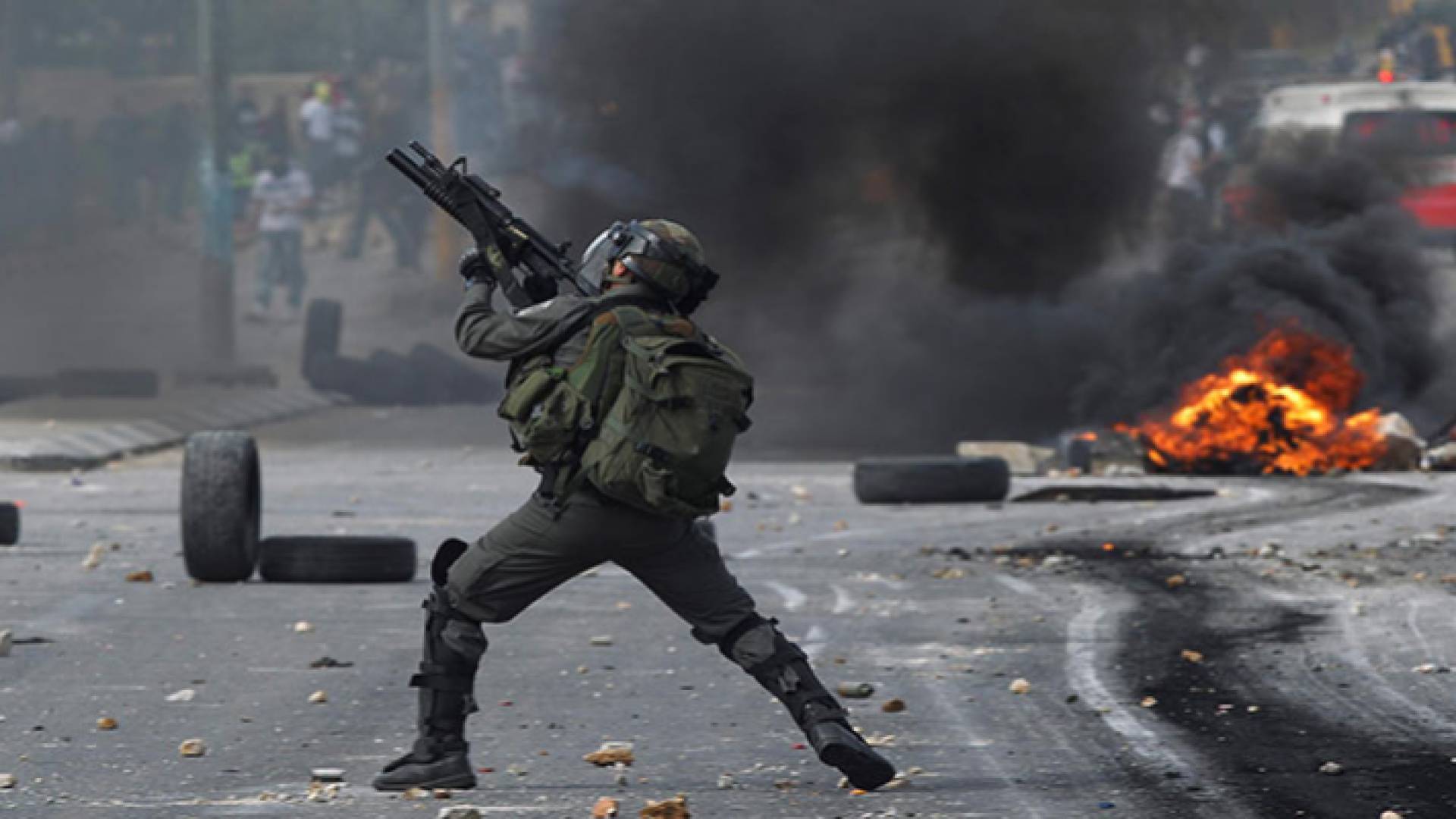 احد عناصر قوات الاحتلال الاسرائيلي