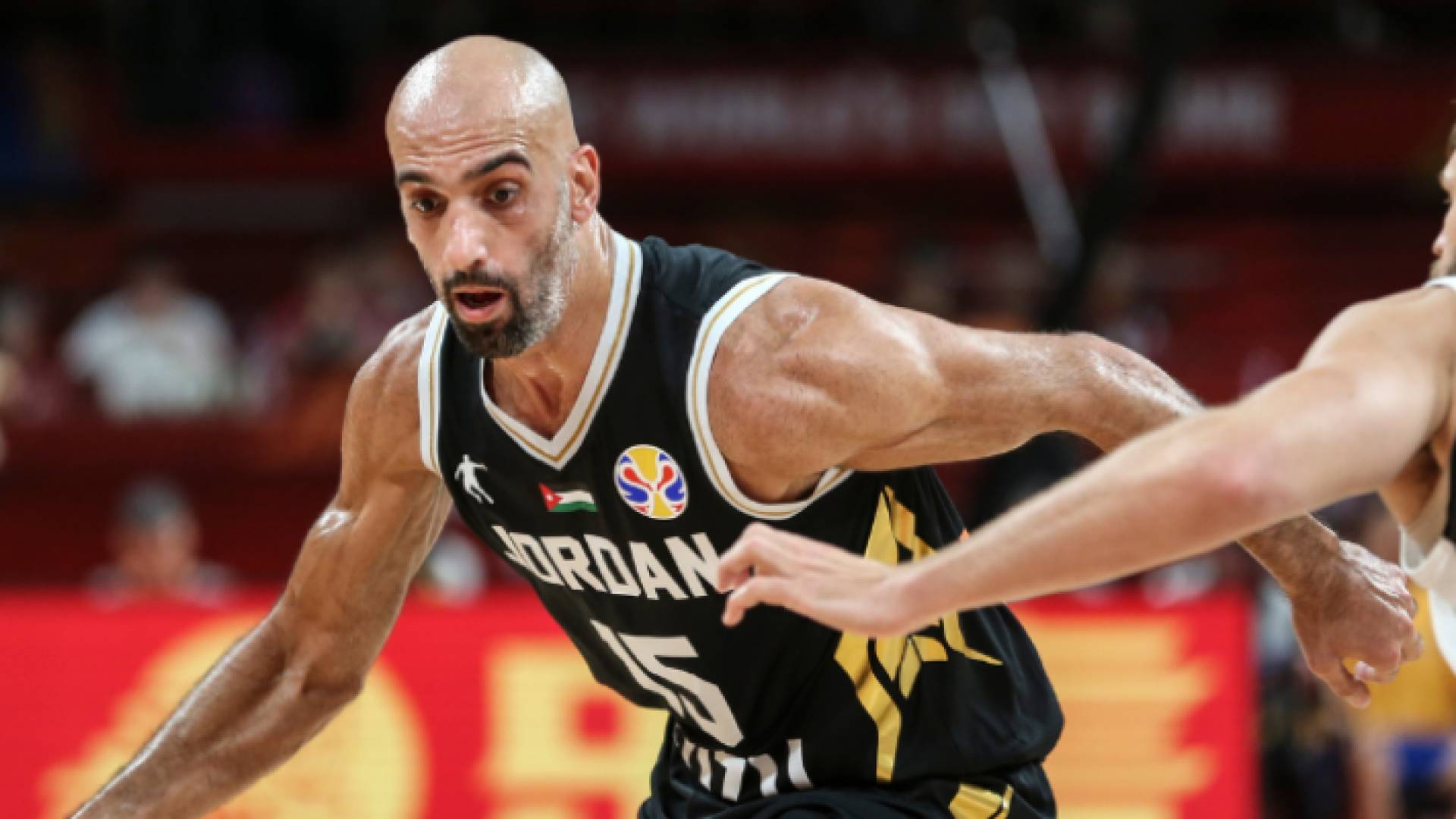 لاعب منتخبنا الوطني - زيد عباس