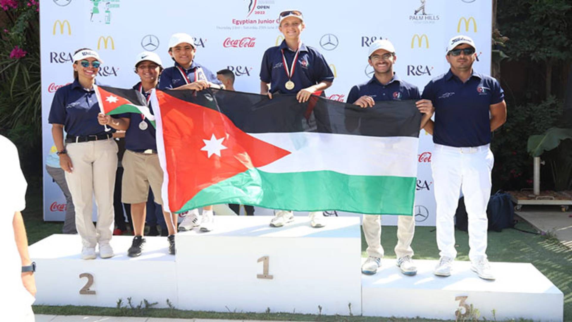 صورة من التتويج