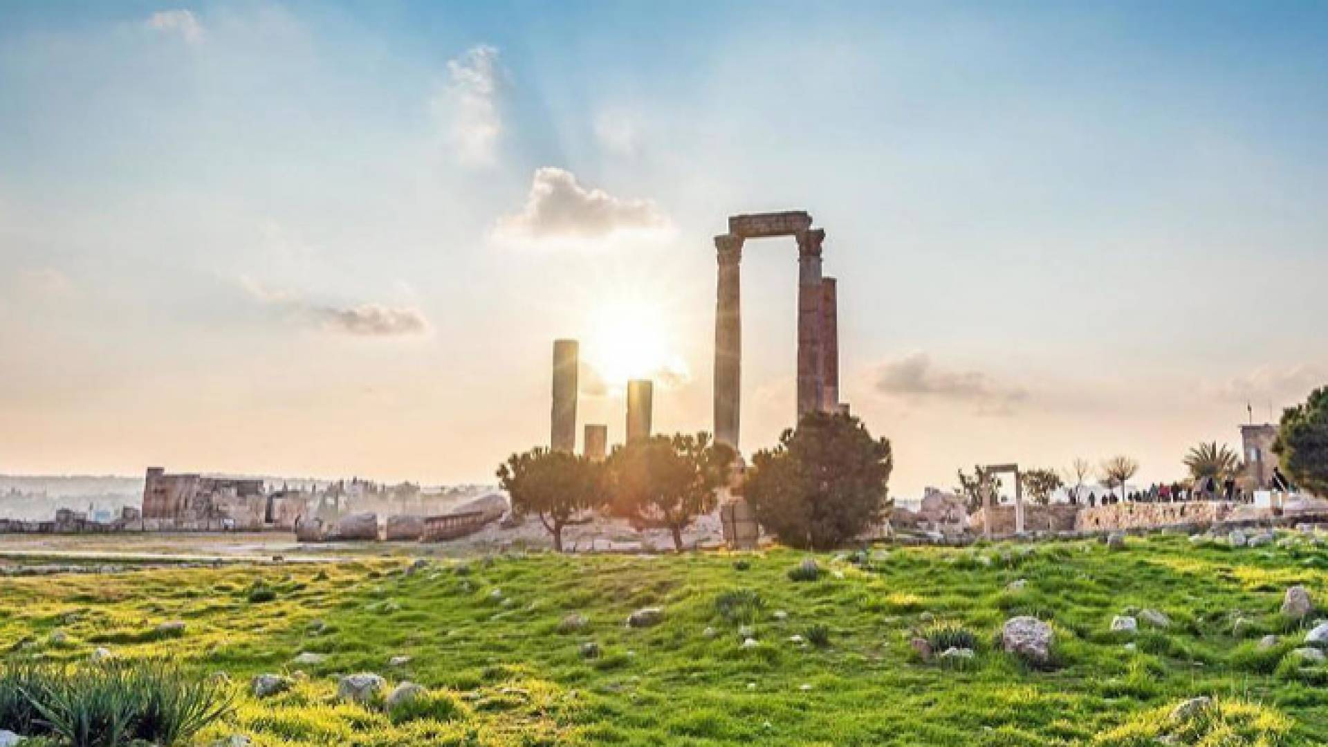 آثار جبل القلعة في العاصمة عمان