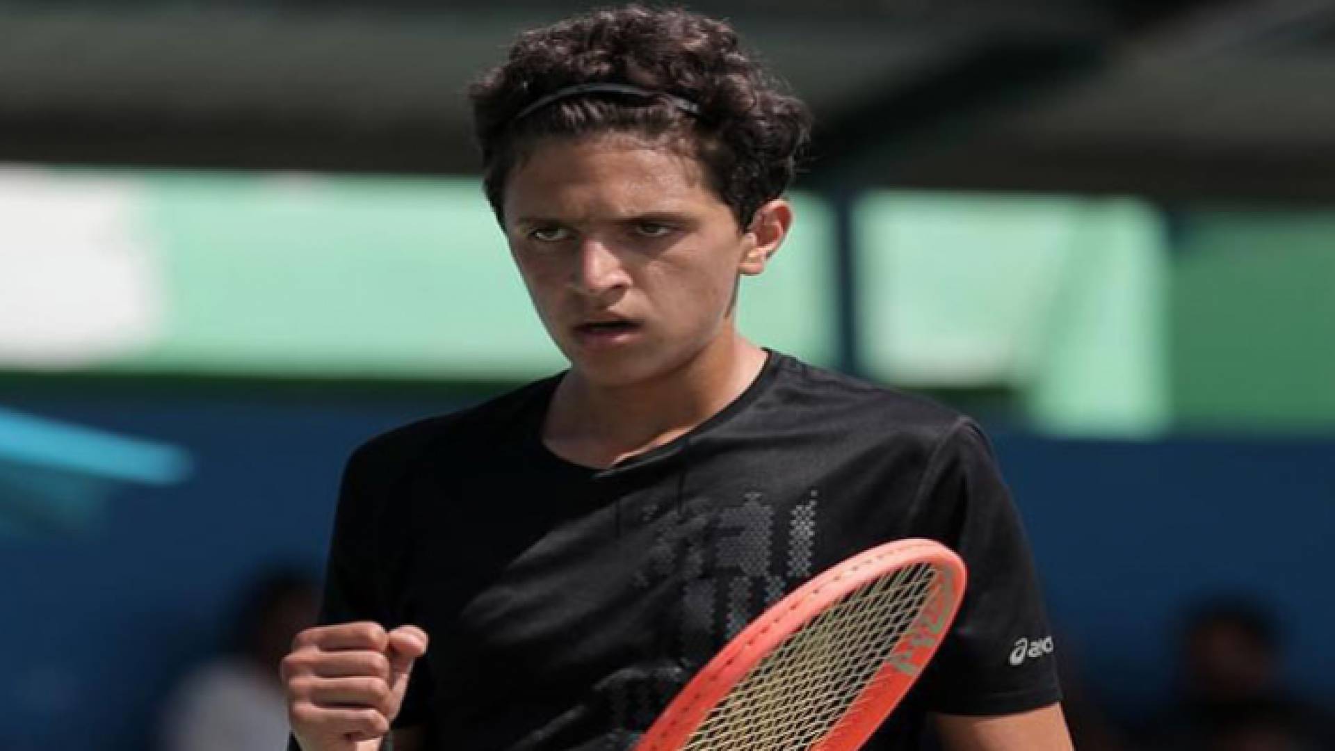 لاعب المنتخب الوطني للتنس محمد القطب