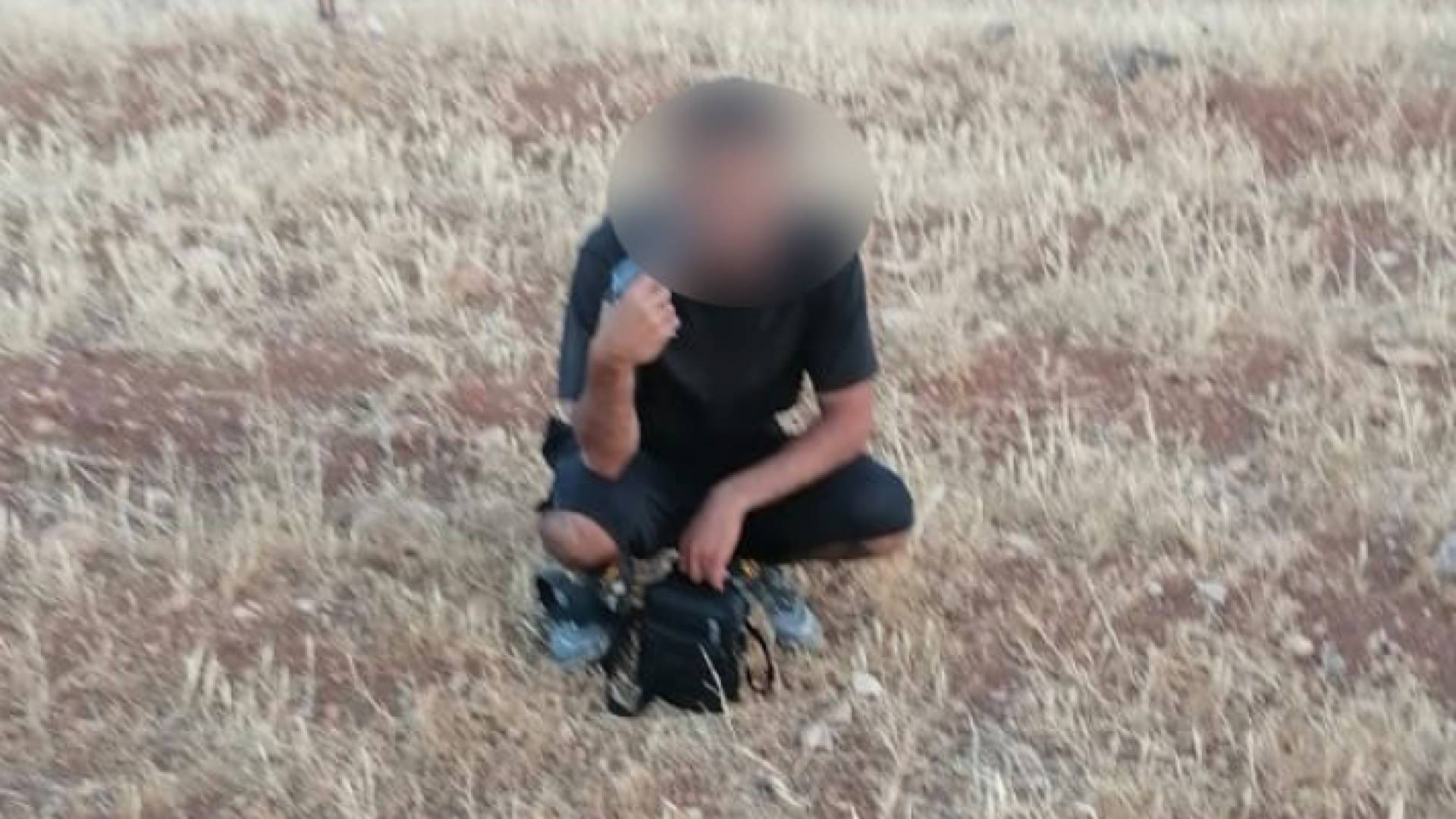 لحظة محاصرة قاتل الطالبة الجامعية من قِبل رجال الأمن العام