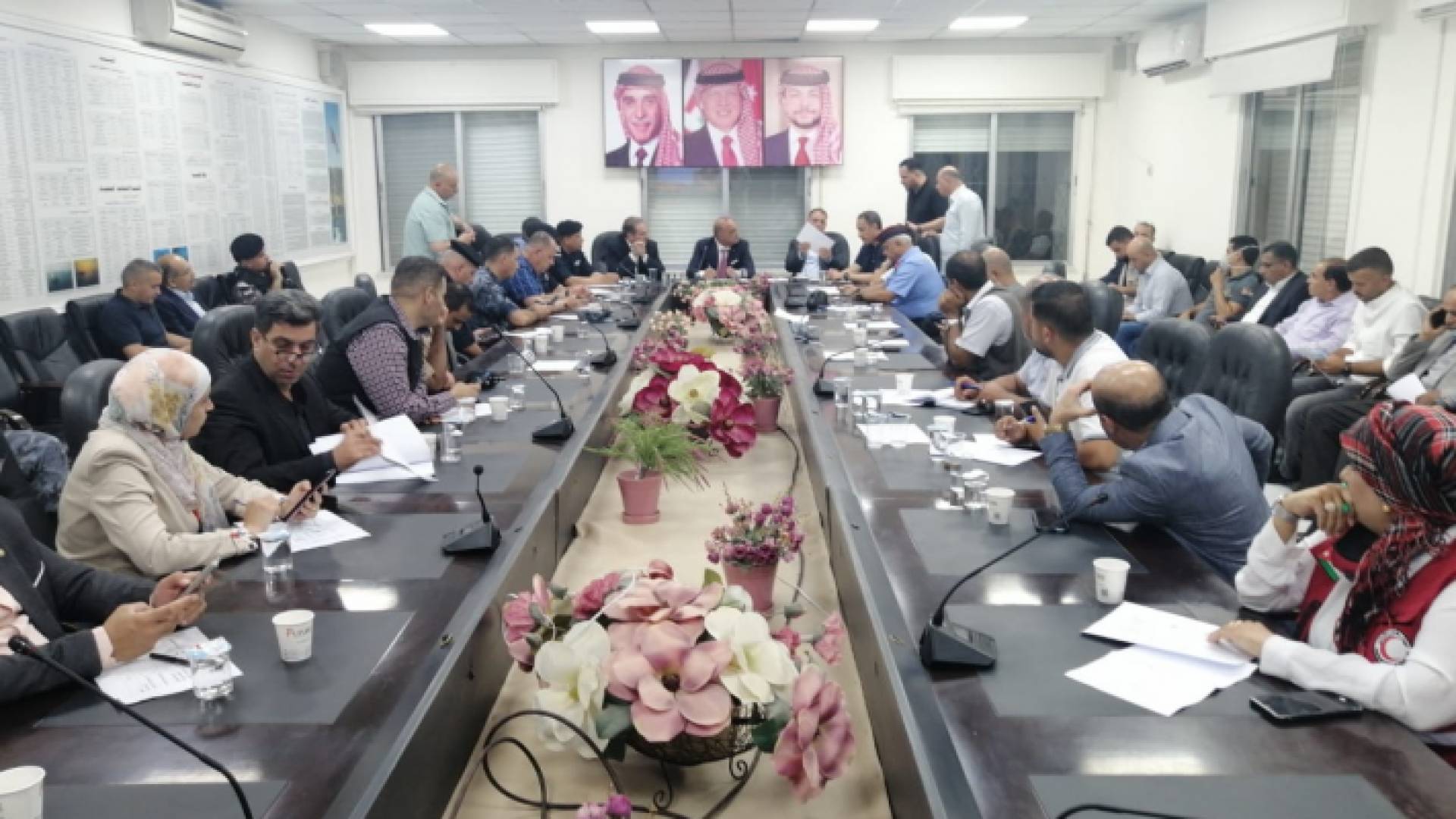 الخصاونة يتابع ميدانيا الجهود المبذولة للتعامل مع حادث الغاز بالعقبة.. إضافة أولى وأخيرة