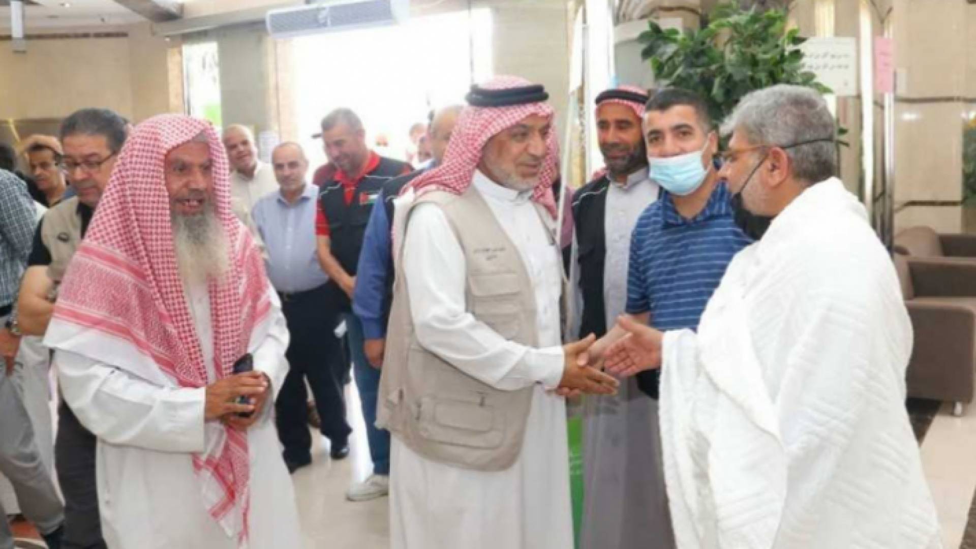 وزير الأوقاف والشؤون والمقدسات الإسلامية محمد الخلايلة يتفقد مساكن الحجاج الأردنيين في مكة