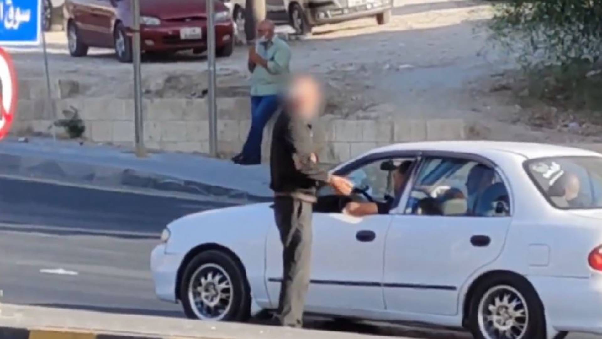 صورة أرشيفية لمتسول