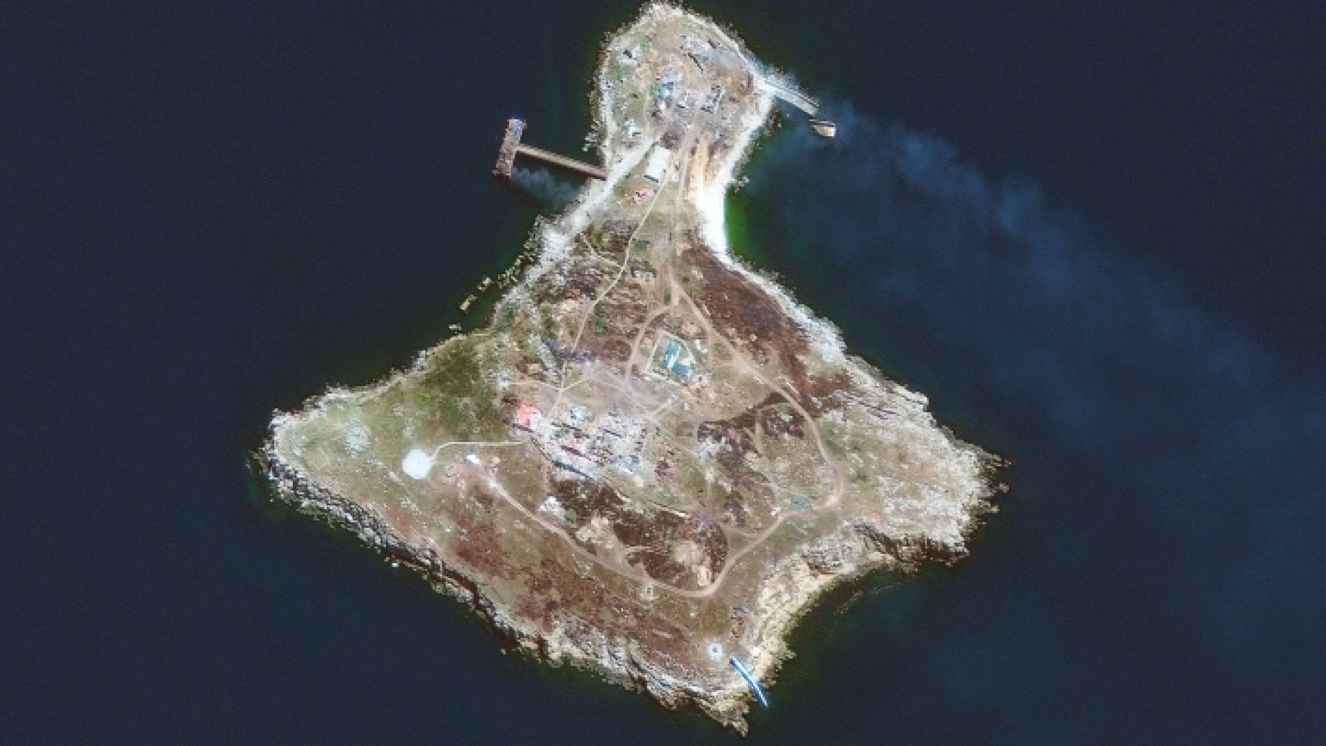 منظر عام لجزيرة الأفعى