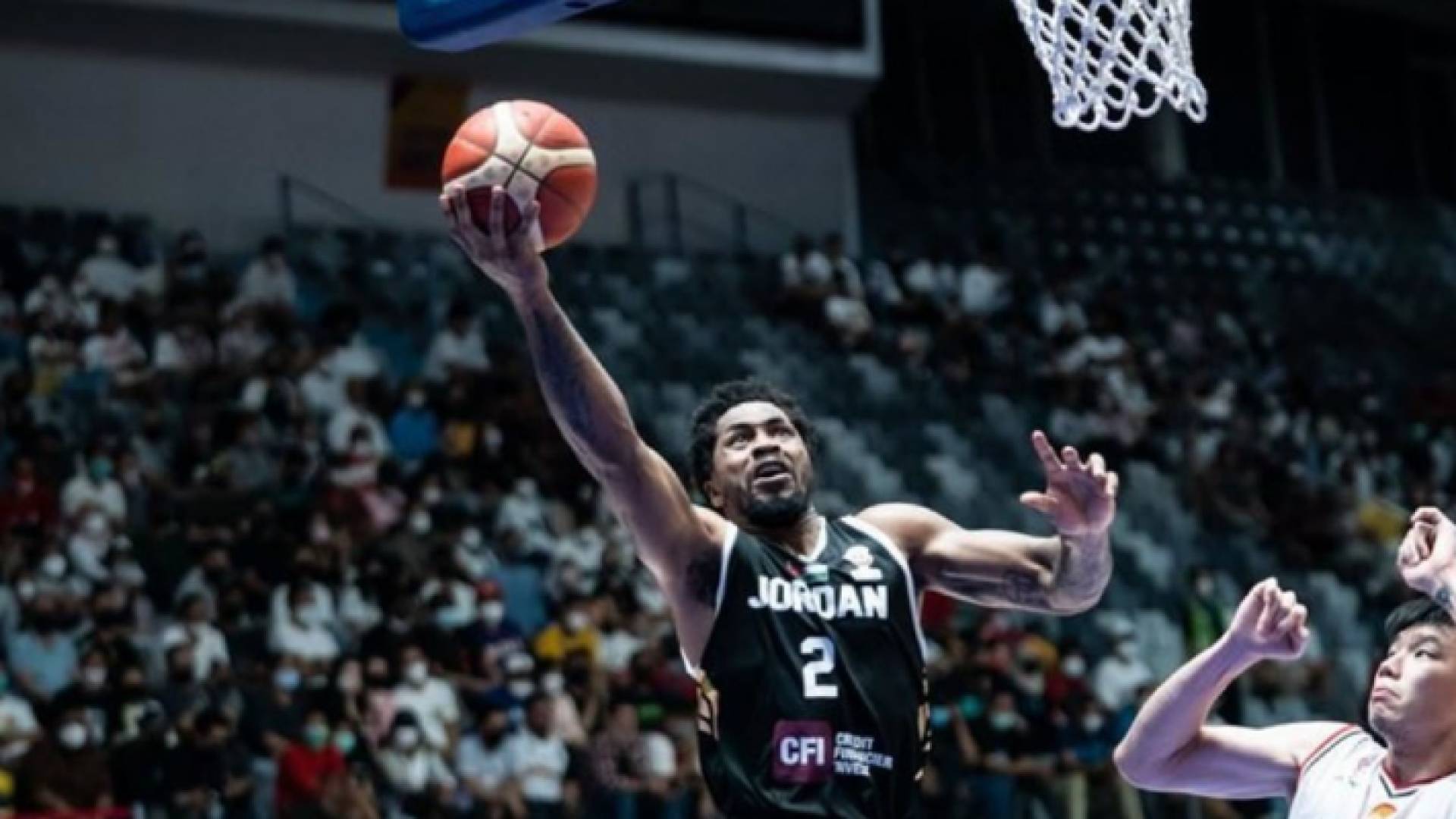 جانب من لقاء جمع المنتخب الوطني وإندونيسيا في تصفيات كأس العالم لكرة السلة