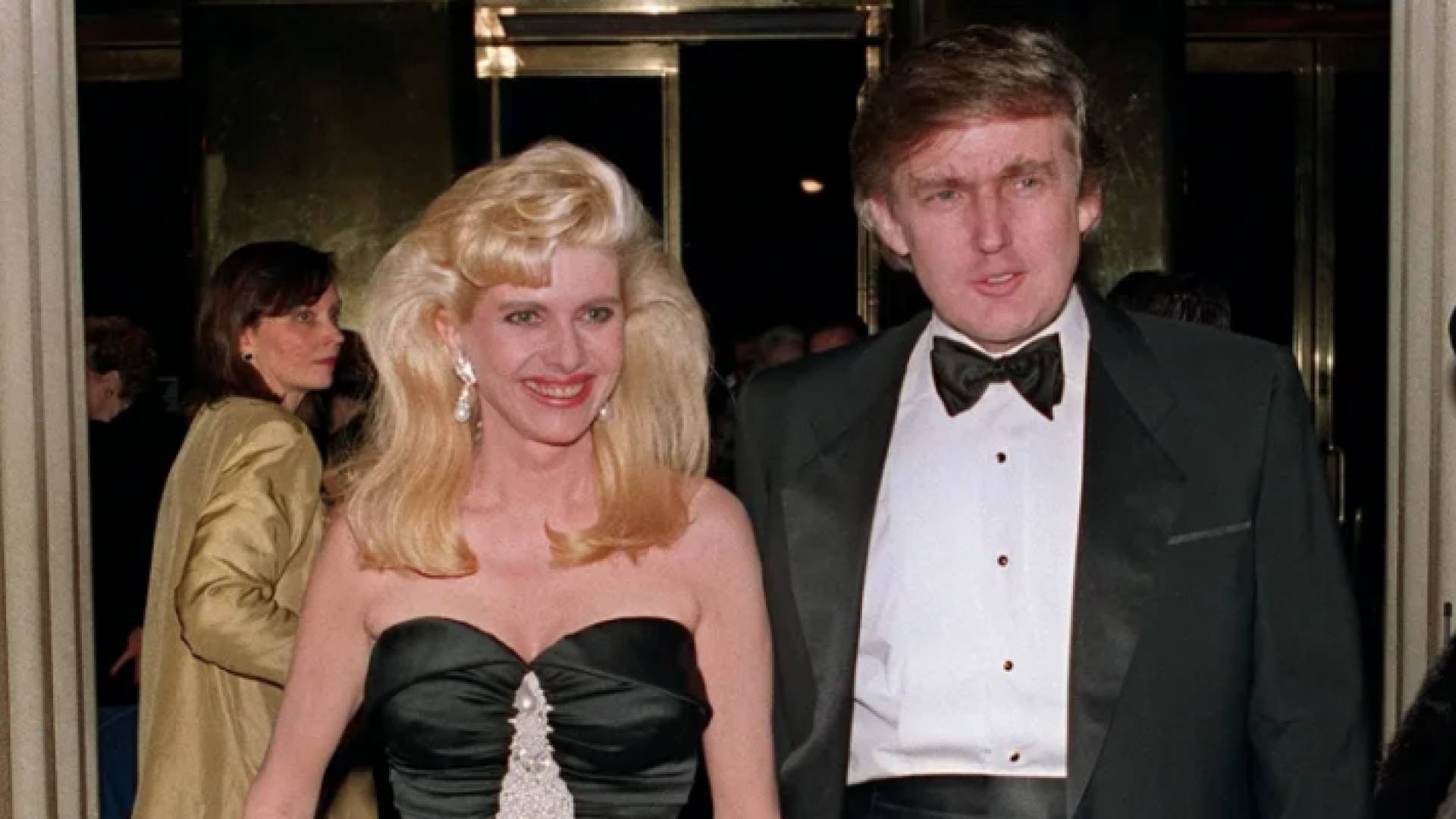 الرئيس الأمريكي السابق دونالد ترمب وزوجته السابقة إيفانا ترمب