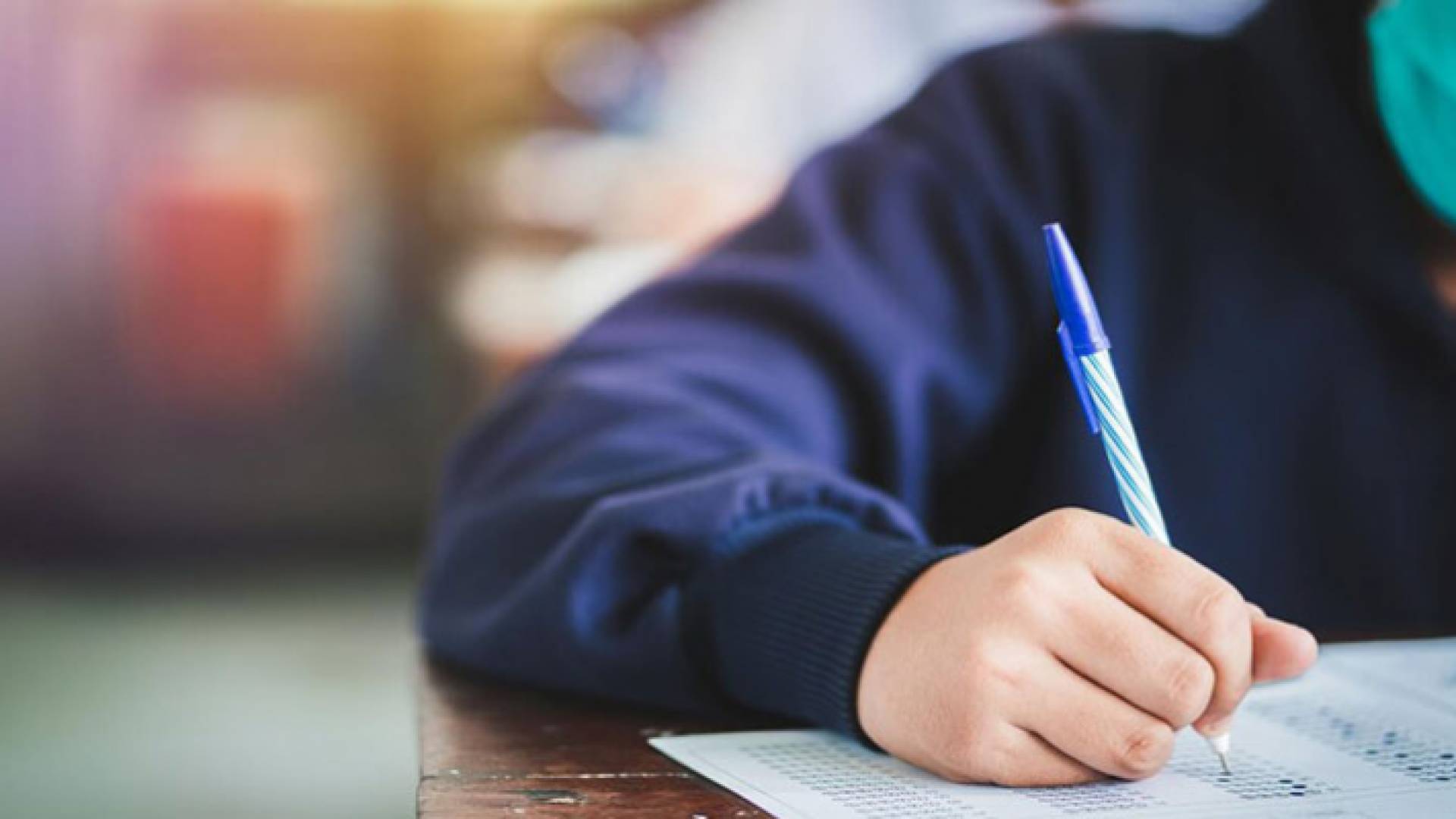 تقديم امتحان - تعبيرية