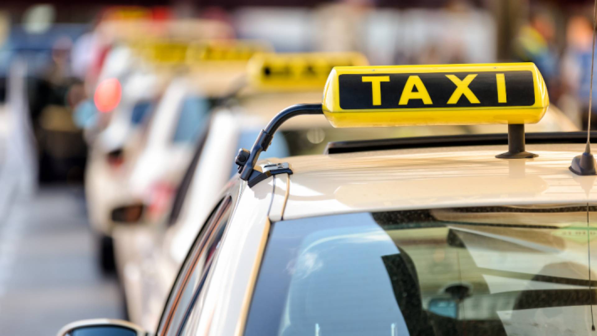 مركبة تاكسي