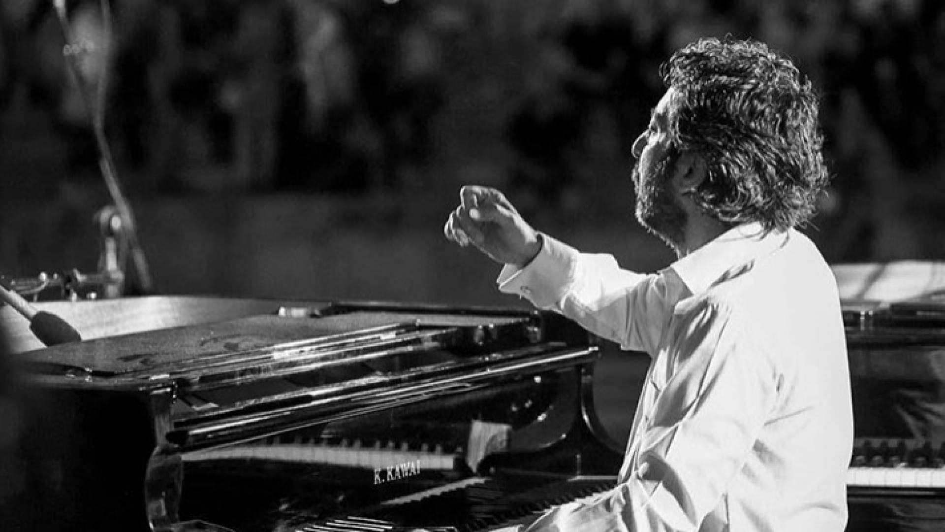 الموسيقار والمؤلف الموسيقي والملحن طارق الناصر