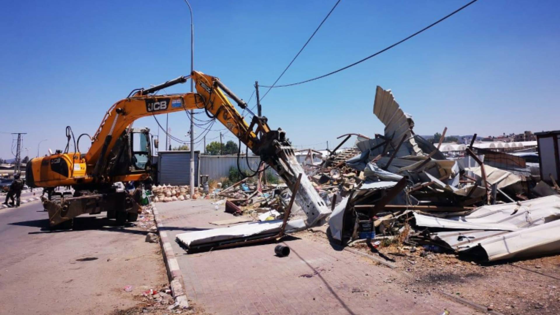 جانب من الهدم قرب حاجز الجلمة في جنين