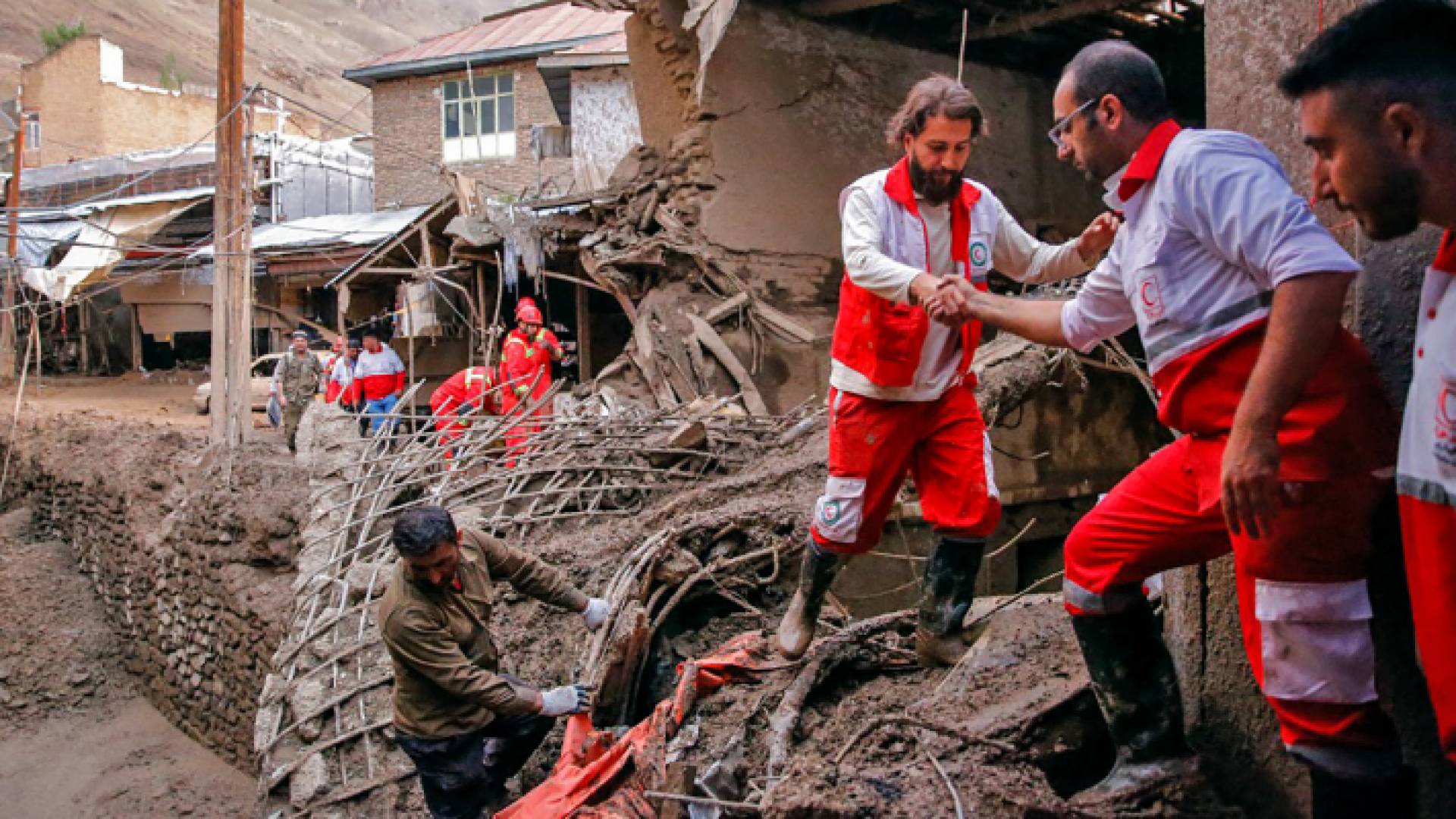 من عمليات الإنقاذ