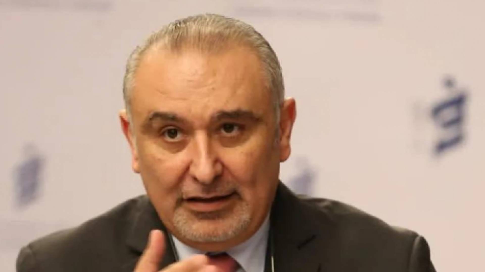 وزير التخطيط والتعاون الدولي - ناصر الشريدة