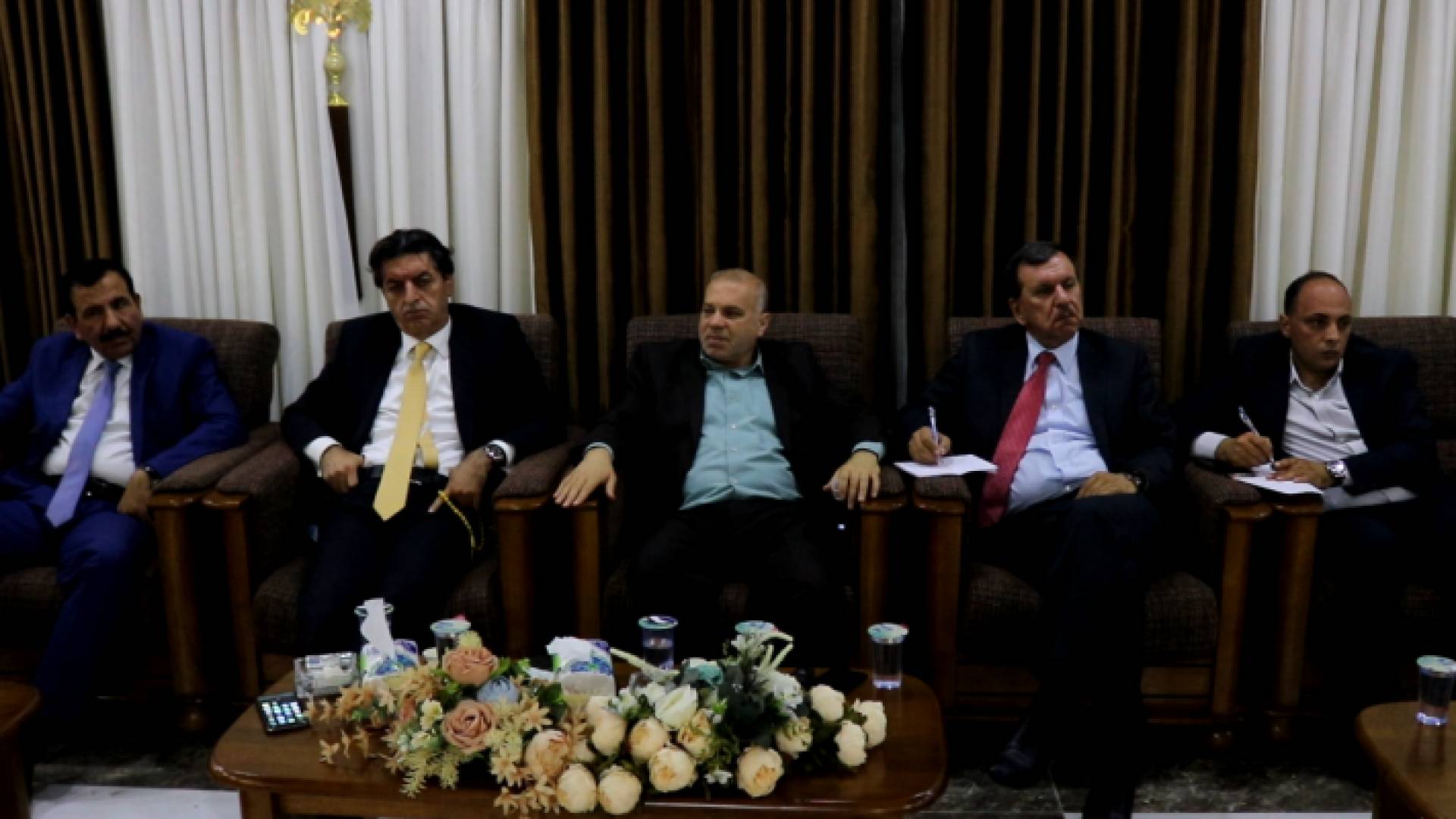 أعضاء من مجلس محافظة الزرقاء