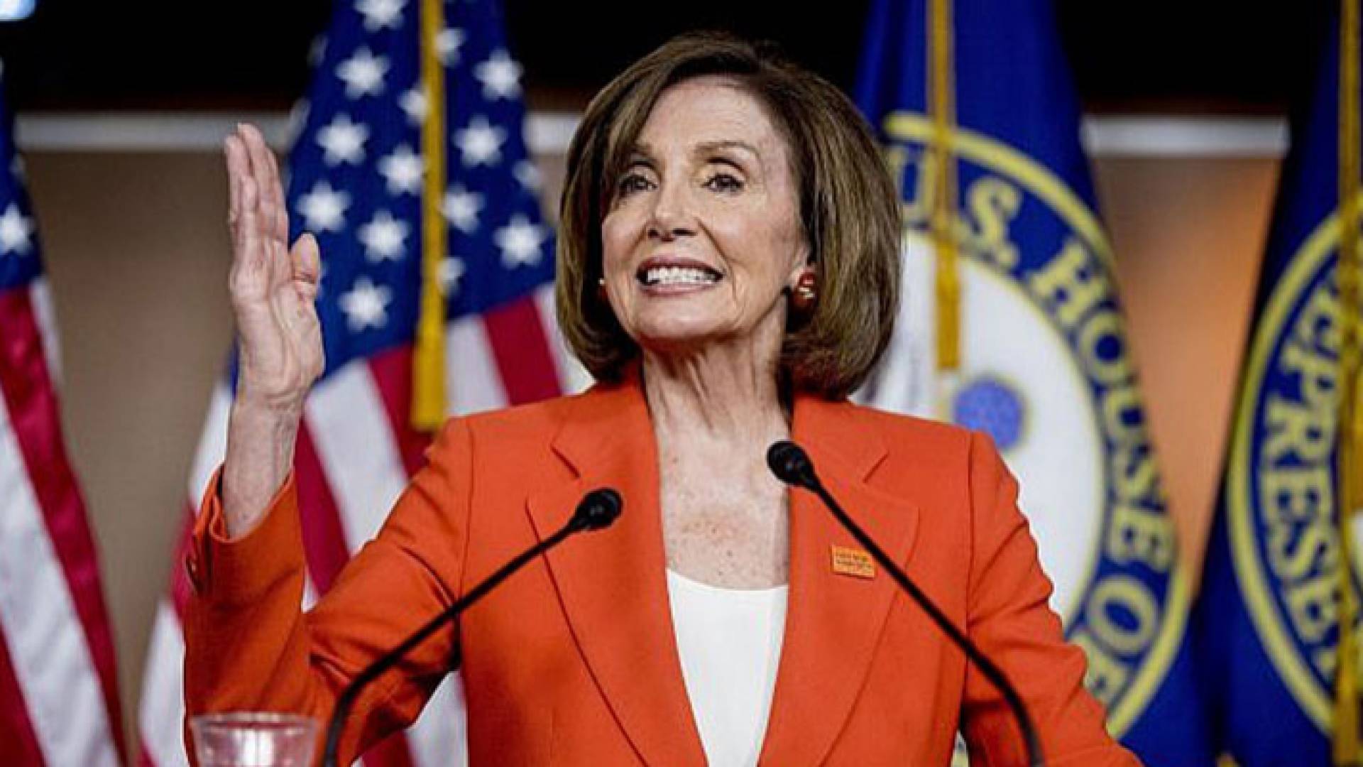 رئيسة مجلس النواب الأمريكي نانسي بيلوسي