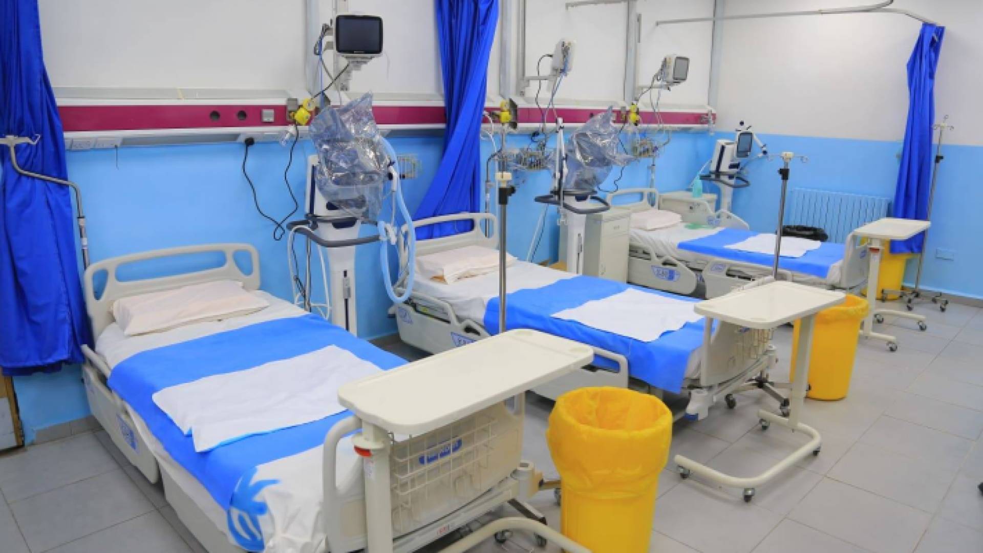 أسرّة في أحد المستشفيات