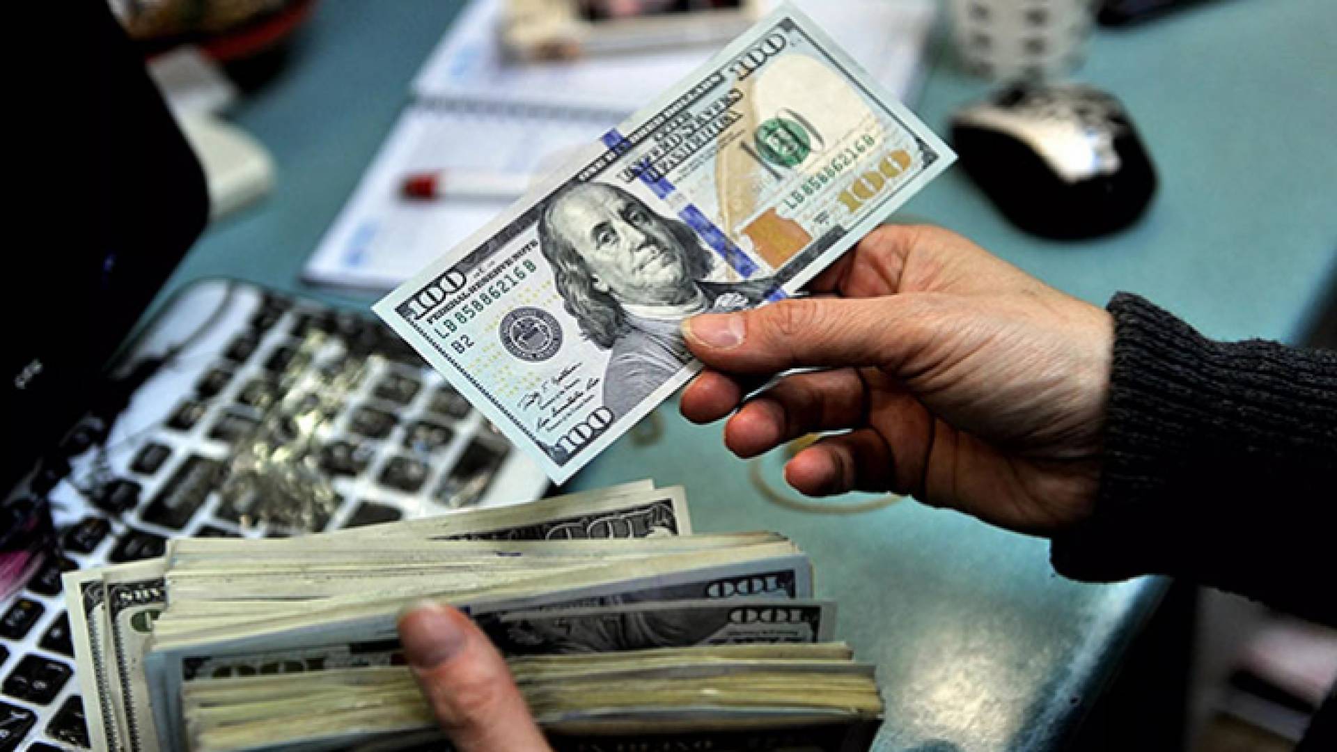 دولارات - تعبيرية