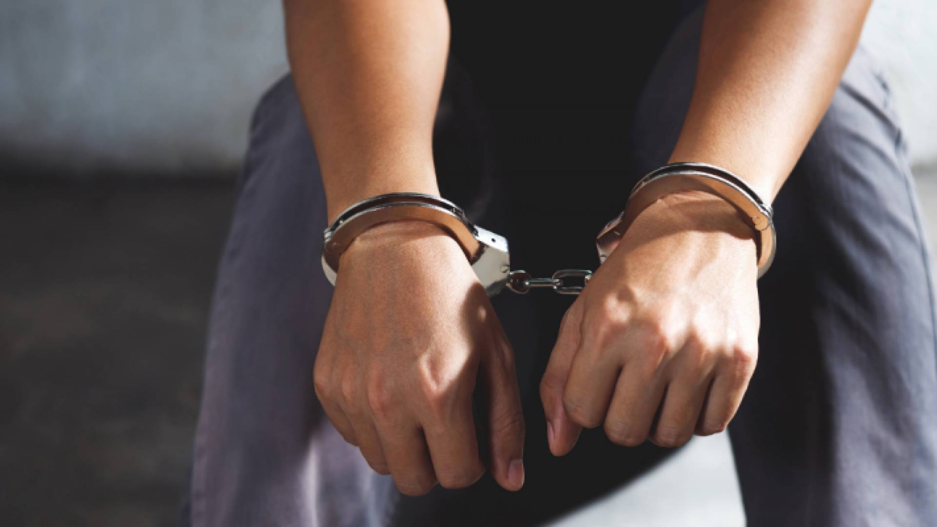 صورة أرشيفية لسيدة موقوفة