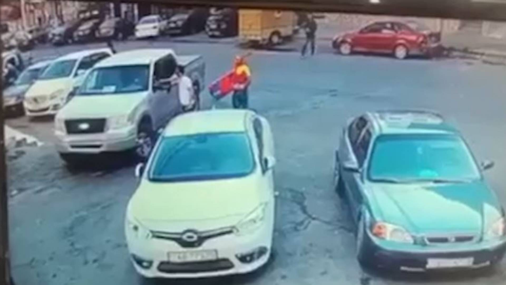 الصورة من الكمين الذي نصبه نشامى إدارة البحث الجنائي