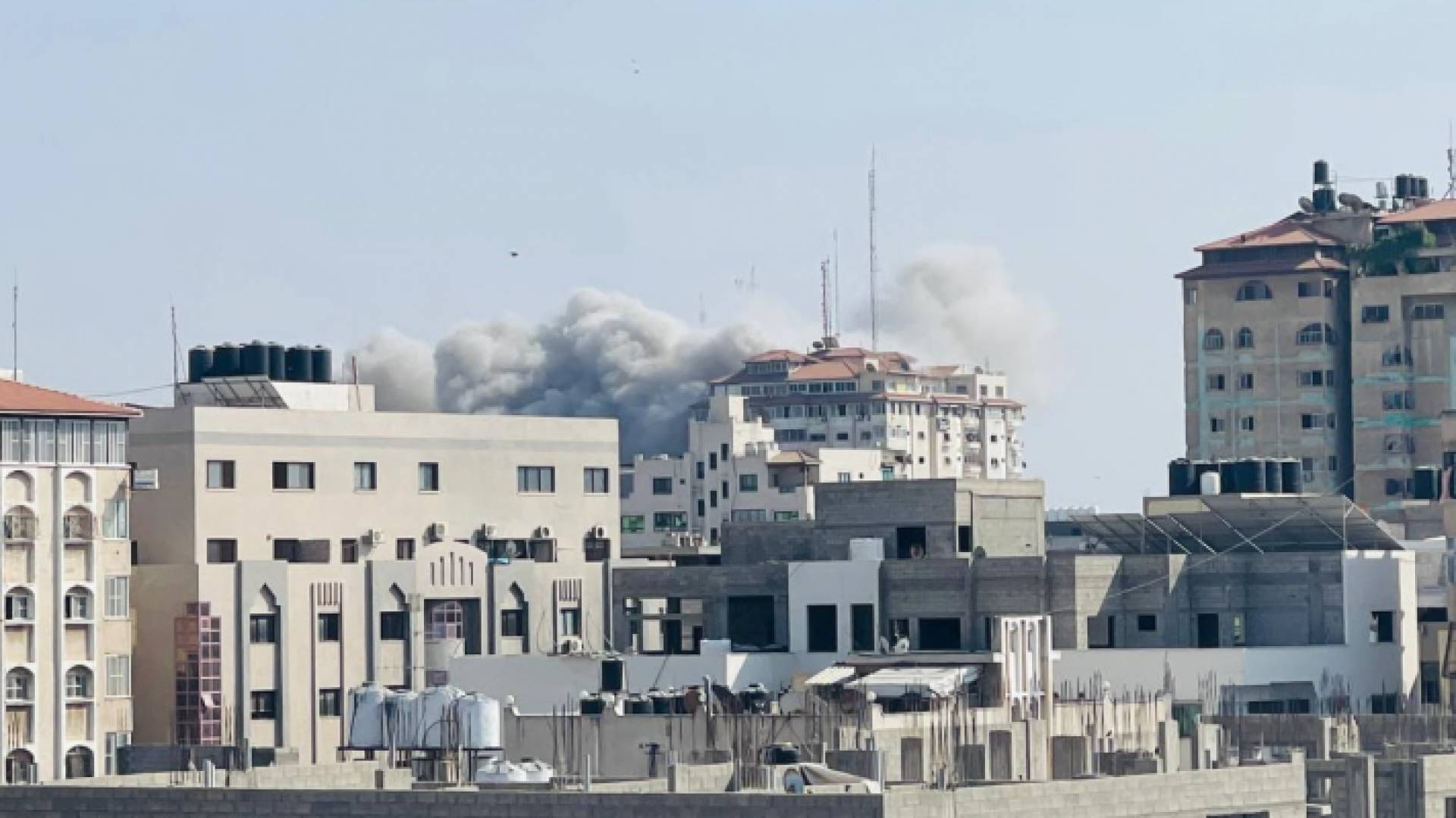 غارة قوات الاحتلال على قطاع غزة