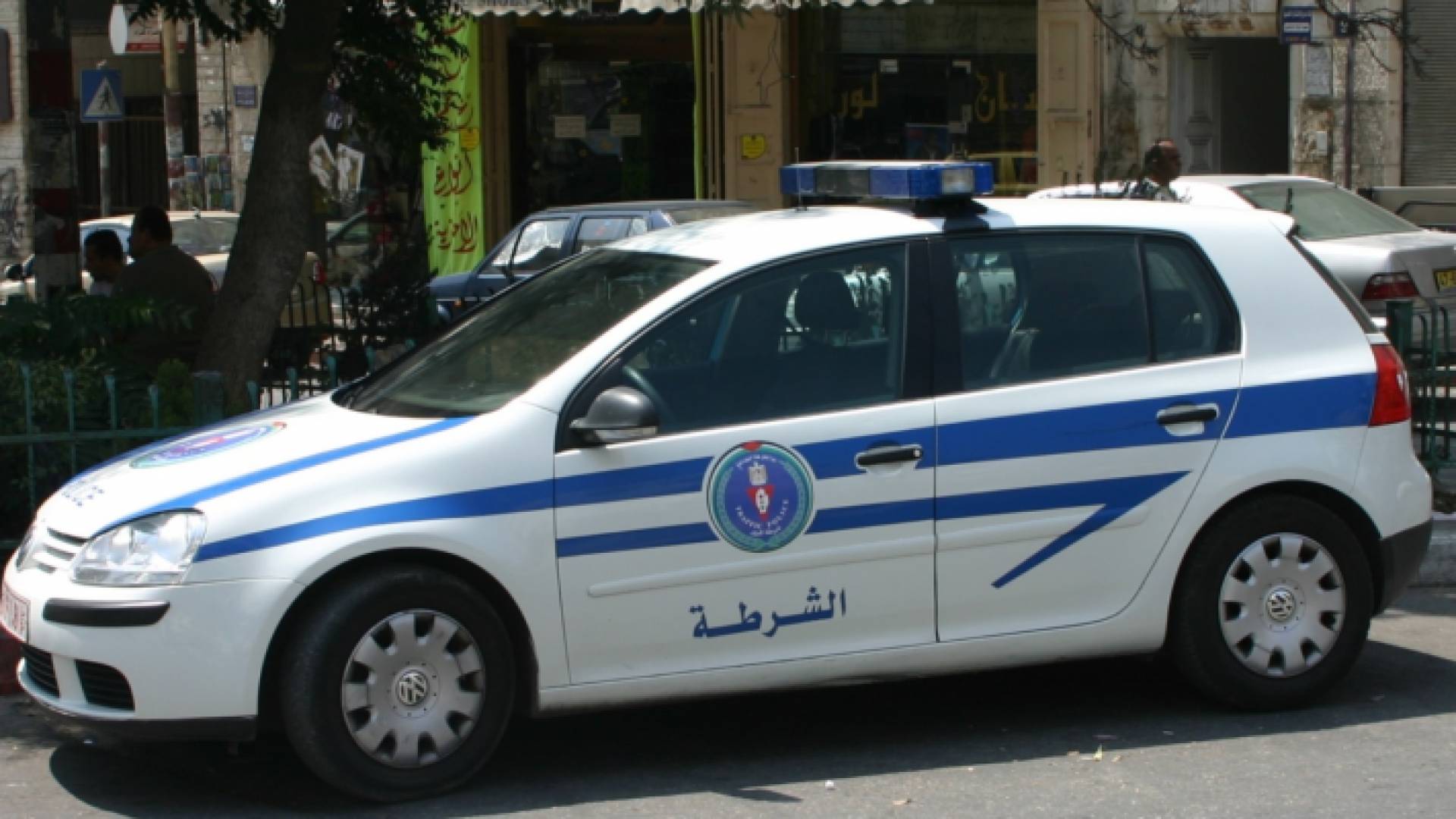 مركبة تابعة للأجهزة الأمنية الفلسطينية