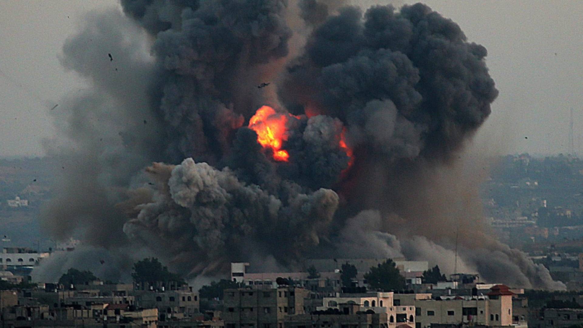 صورة أرشيفية لقصف الاحتلال الإسرائيلي على إحدى المناطق السورية