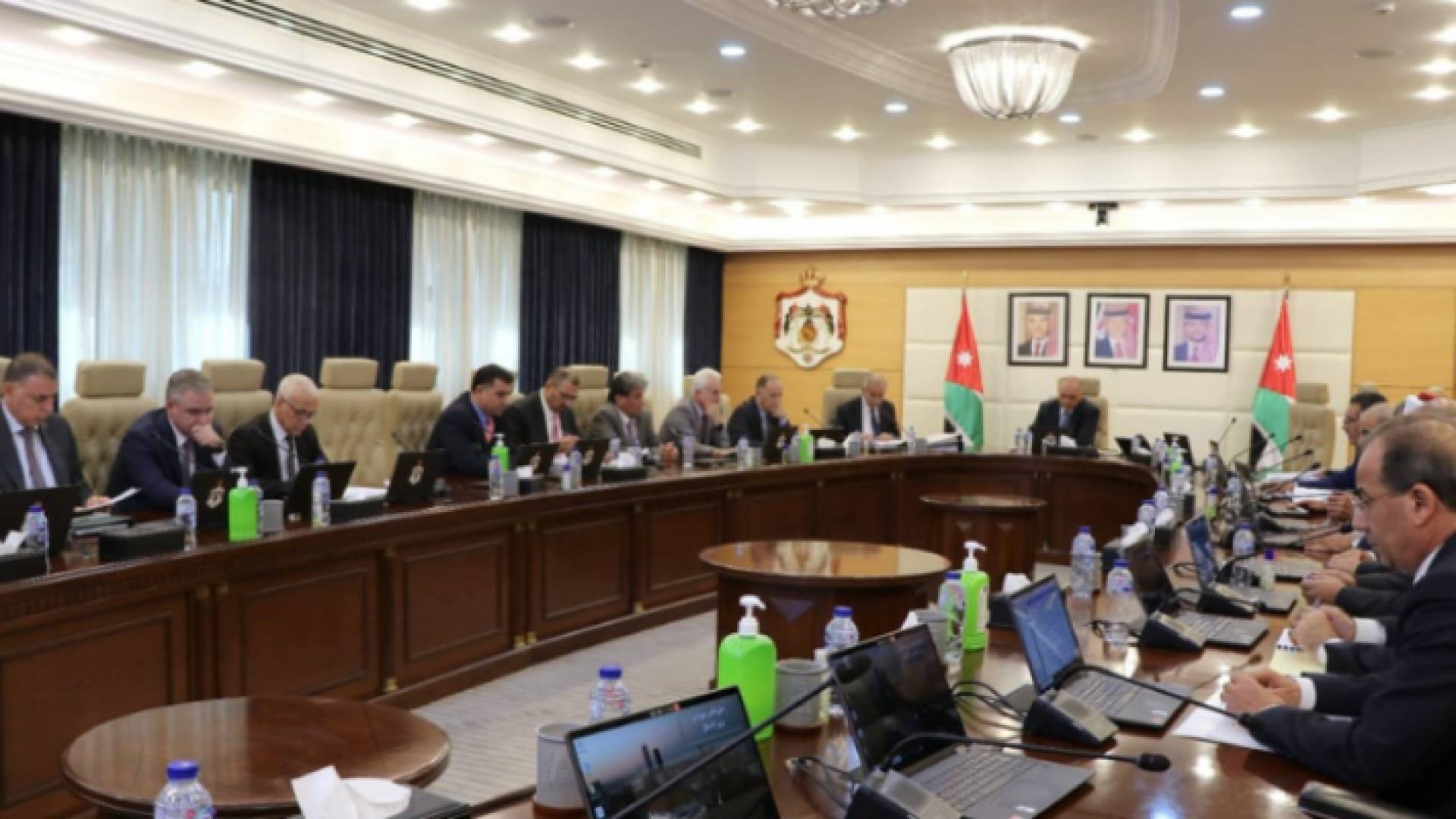 مجلس الوزراء